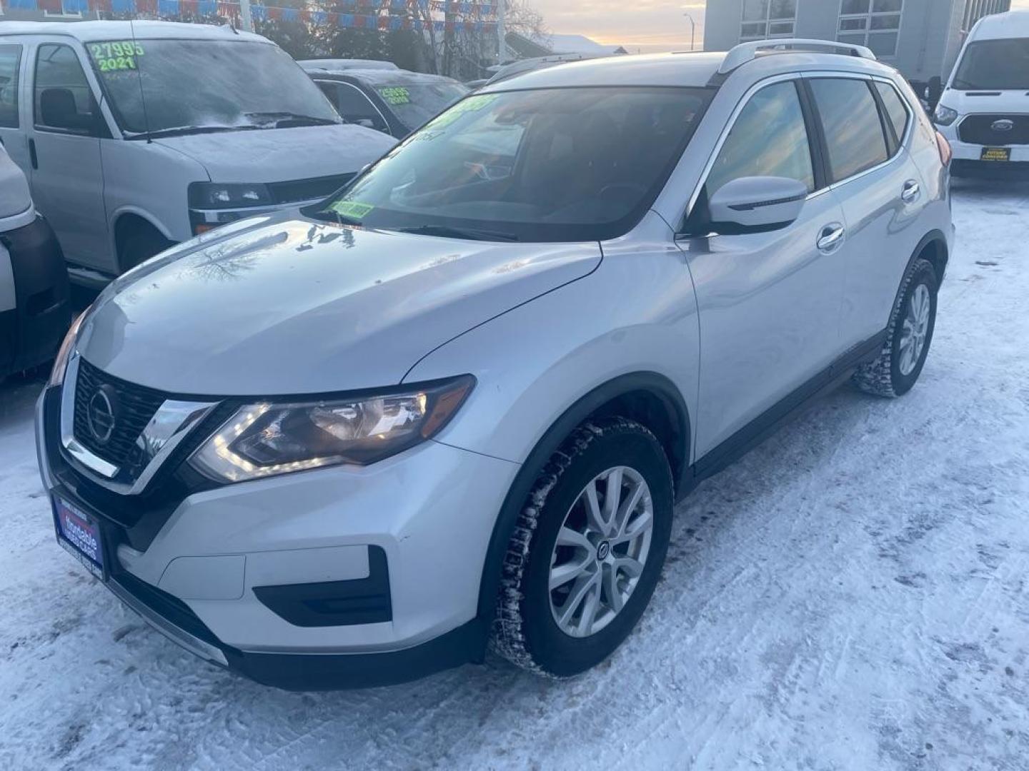 2019 SILVER NISSAN ROGUE SV (KNMAT2MV8KP) with an 2.5L engine, Continuously Variable transmission, located at 929 East 8th Ave, Anchorage, AK, 99501, (907) 274-2277, 61.214783, -149.866074 - Photo#0