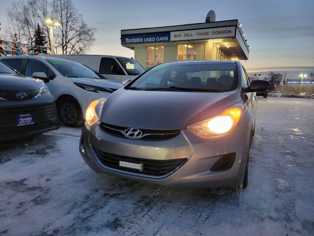 photo of 2013 HYUNDAI ELANTRA 4DR