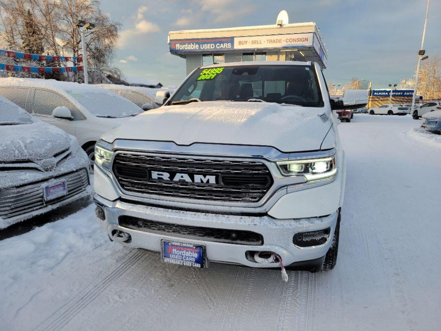 2021 WHITE RAM 1500 LIMITED LIMITED (1C6SRFHTXMN) with an 5.7L engine, Automatic transmission, located at 929 East 8th Ave, Anchorage, AK, 99501, (907) 274-2277, 61.214783, -149.866074 - Photo#0