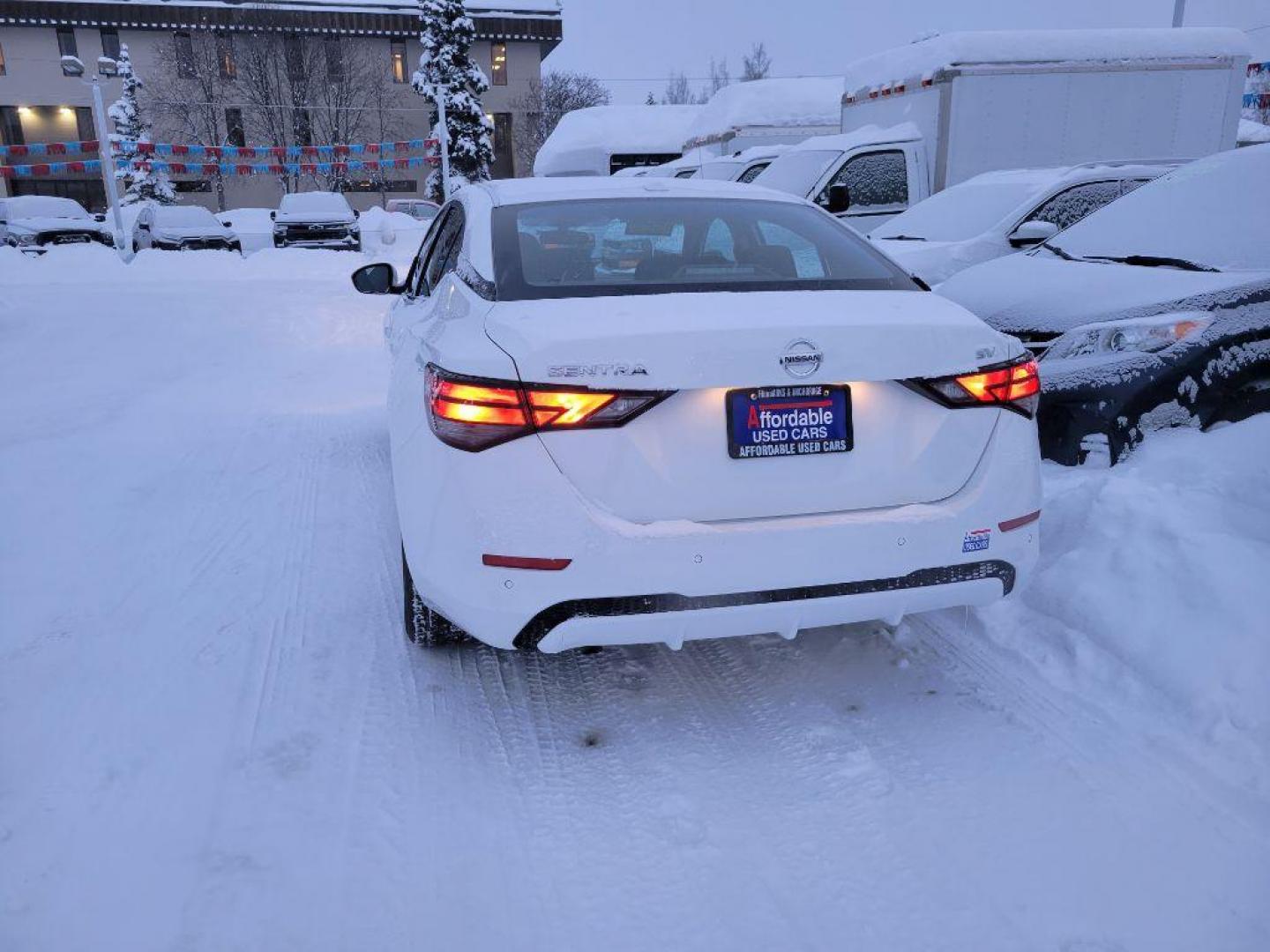 2023 WHITE NISSAN SENTRA SV (3N1AB8CV5PY) with an 2.0L engine, Automatic transmission, located at 929 East 8th Ave, Anchorage, AK, 99501, (907) 274-2277, 61.214783, -149.866074 - Photo#2