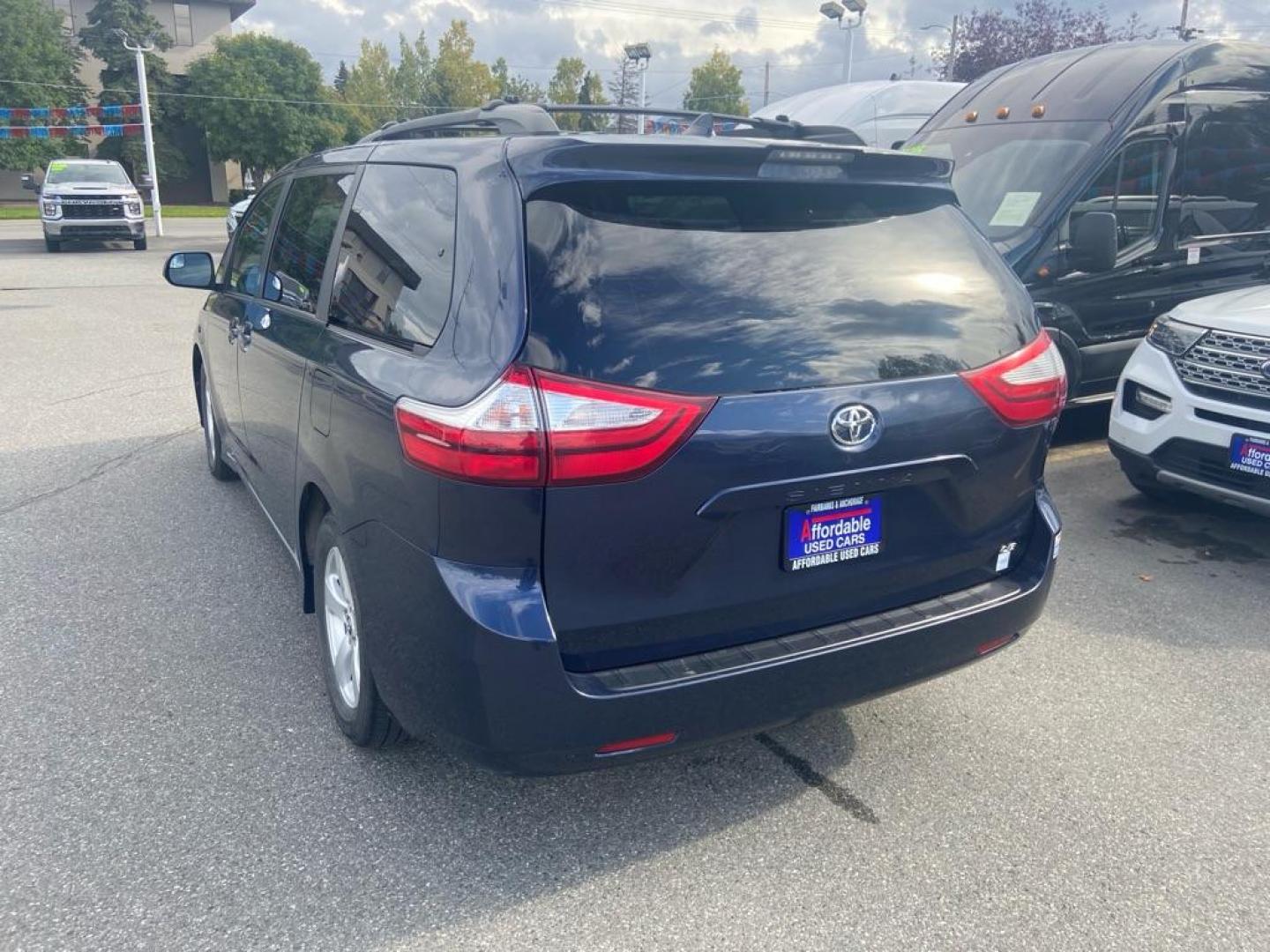 2019 BLUE TOYOTA SIENNA LE (5TDKZ3DC9KS) with an 3.5L engine, Automatic transmission, located at 929 East 8th Ave, Anchorage, AK, 99501, (907) 274-2277, 61.214783, -149.866074 - Photo#2