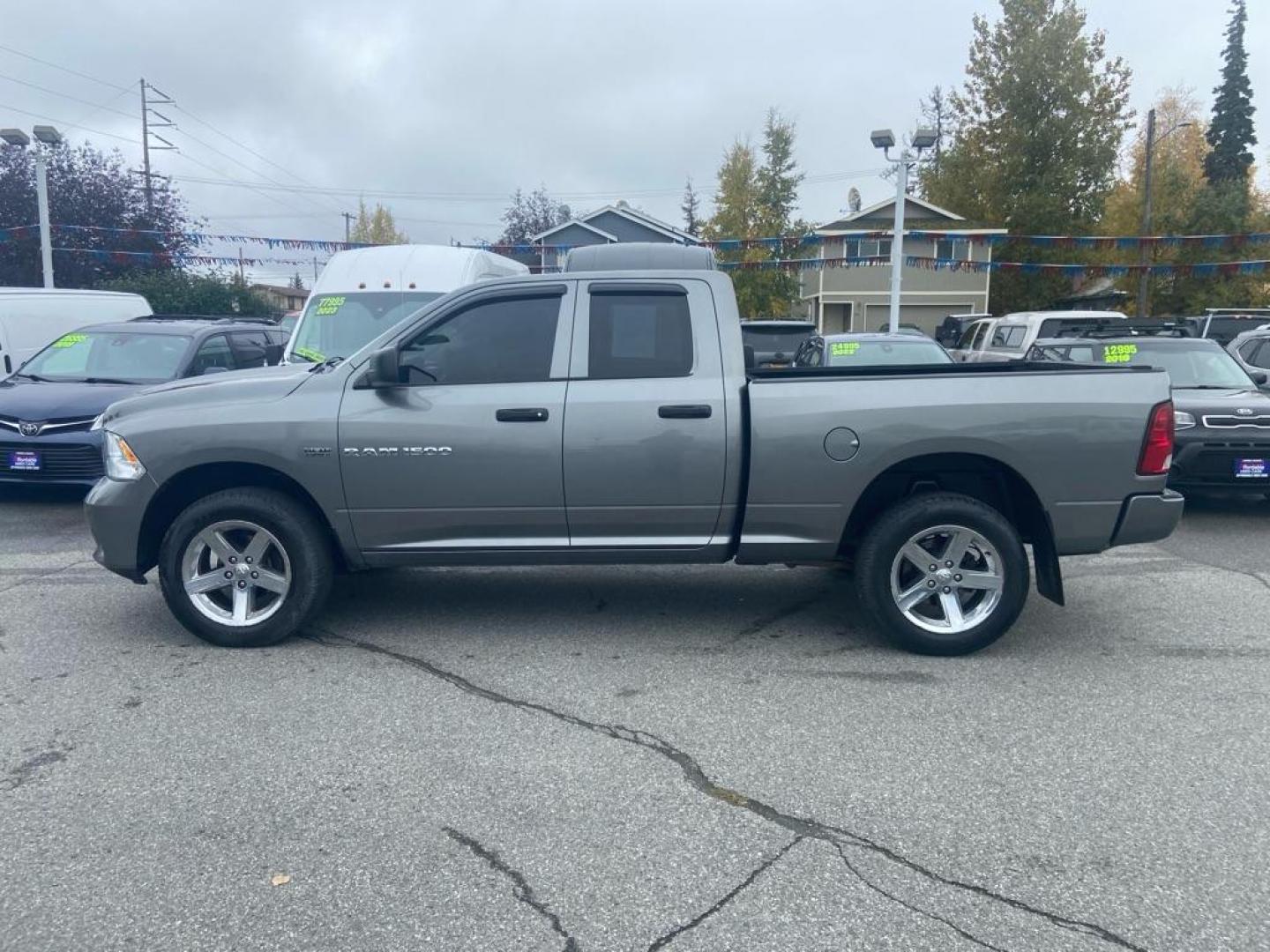 2012 GRAY DODGE RAM 1500 ST (1C6RD7FT0CS) with an 5.7L engine, Automatic transmission, located at 929 East 8th Ave, Anchorage, AK, 99501, (907) 274-2277, 61.214783, -149.866074 - Photo#1