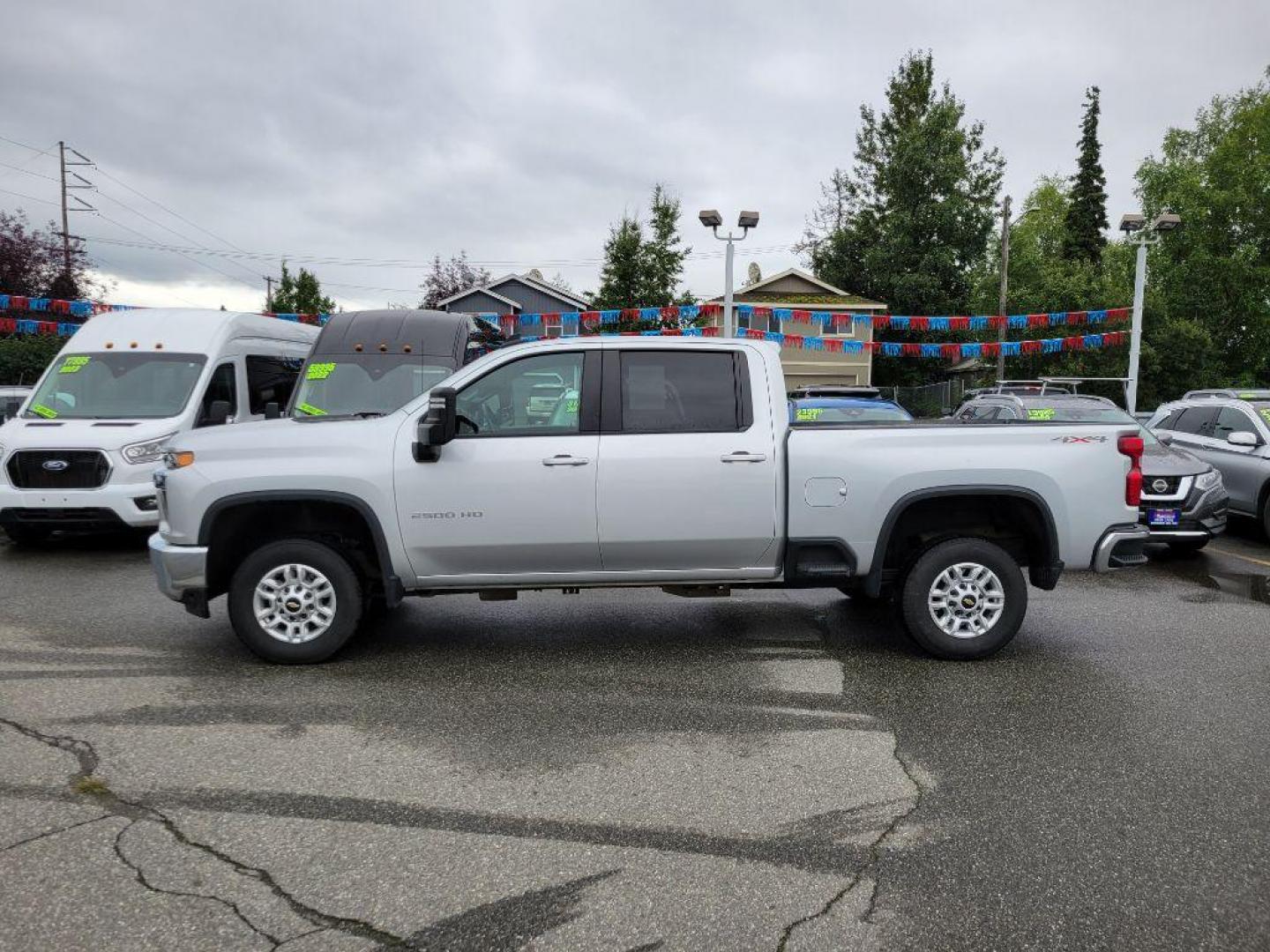 2022 SILVER CHEVROLET SILVERADO 2500 HEAVY DUTY LT (1GC4YNE78NF) with an 6.6L engine, Automatic transmission, located at 929 East 8th Ave, Anchorage, AK, 99501, (907) 274-2277, 61.214783, -149.866074 - Photo#1