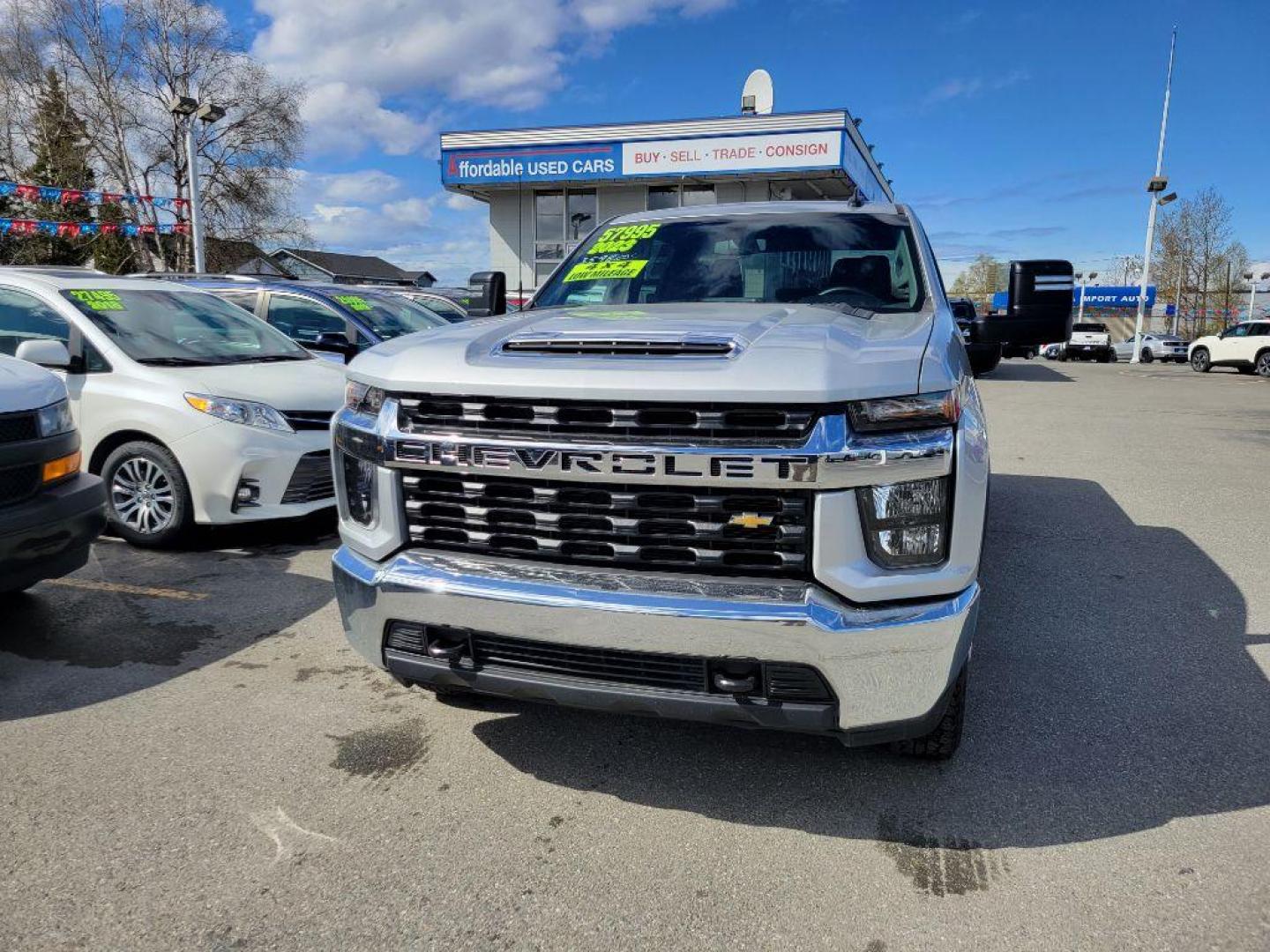 2023 SILVER CHEVROLET SILVERADO 2500 HEAVY DUTY LT (2GC4YNE74P1) with an 6.6L engine, Automatic transmission, located at 929 East 8th Ave, Anchorage, AK, 99501, (907) 274-2277, 61.214783, -149.866074 - Photo#0