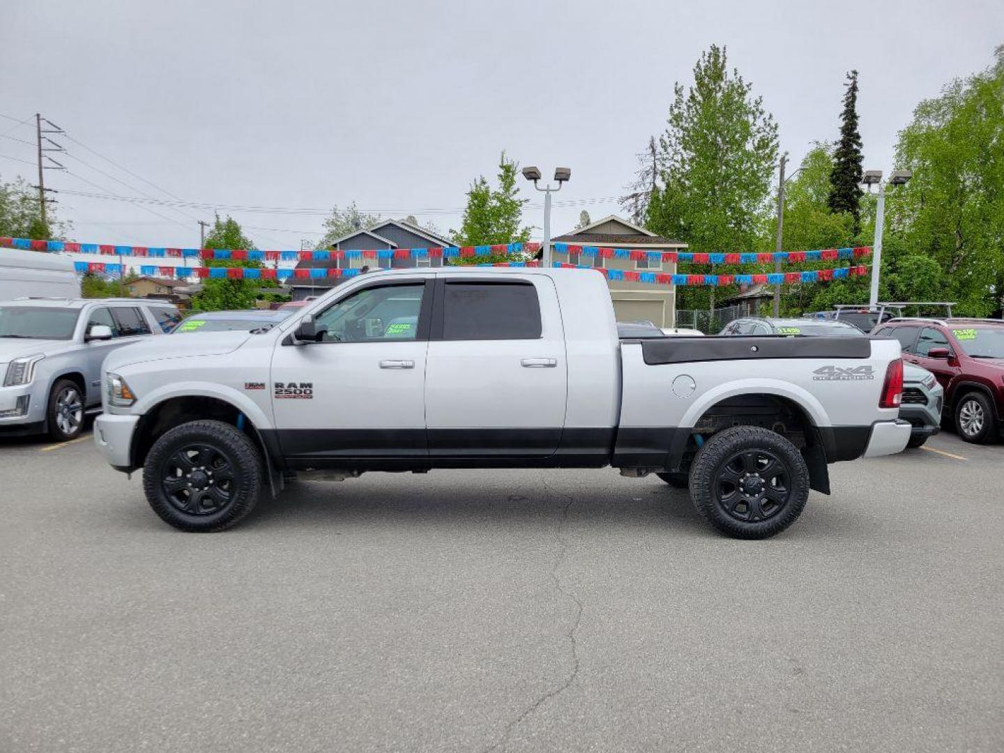 2017 SILVER RAM 2500 LARAMIE (3C6UR5NJ1HG) with an 6.4L engine, Automatic transmission, located at 929 East 8th Ave, Anchorage, AK, 99501, (907) 274-2277, 61.214783, -149.866074 - Photo#1