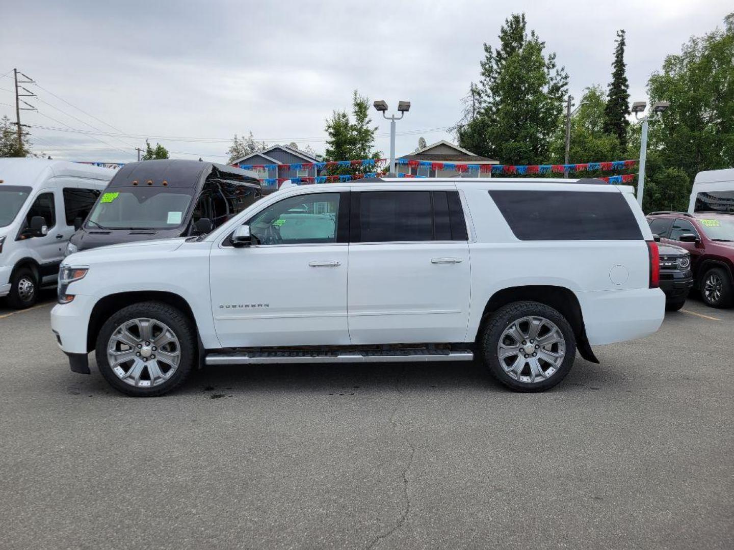 2017 WHITE CHEVROLET SUBURBAN 1500 PREMIER (1GNSKJKC3HR) with an 5.3L engine, Automatic transmission, located at 929 East 8th Ave, Anchorage, AK, 99501, (907) 274-2277, 61.214783, -149.866074 - Photo#1