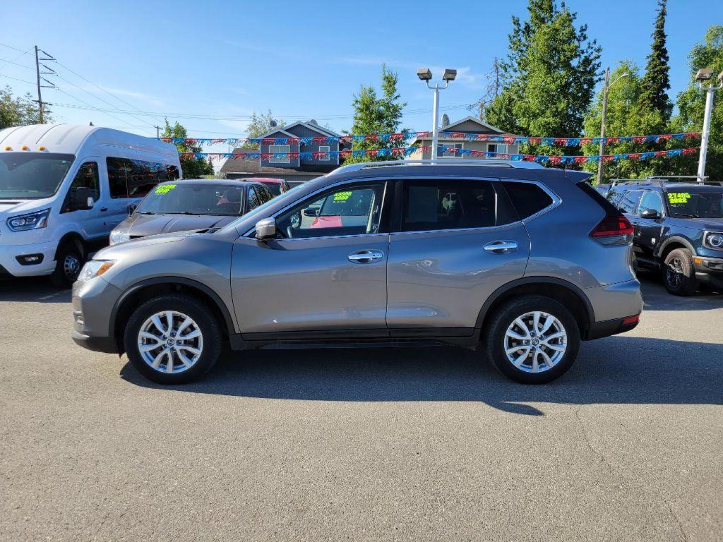 2020 GRAY NISSAN ROGUE S (KNMAT2MVXLP) with an 2.5L engine, Continuously Variable transmission, located at 929 East 8th Ave, Anchorage, AK, 99501, (907) 274-2277, 61.214783, -149.866074 - Photo#1