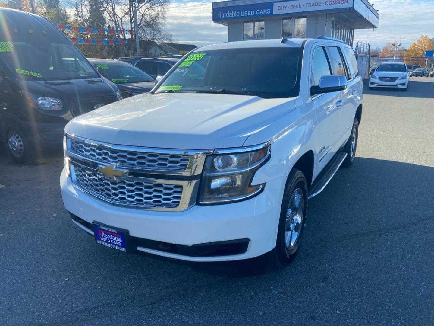 2015 WHITE CHEVROLET TAHOE 1500 LT (1GNSKBKC9FR) with an 5.3L engine, Automatic transmission, located at 929 East 8th Ave, Anchorage, AK, 99501, (907) 274-2277, 61.214783, -149.866074 - Photo#0