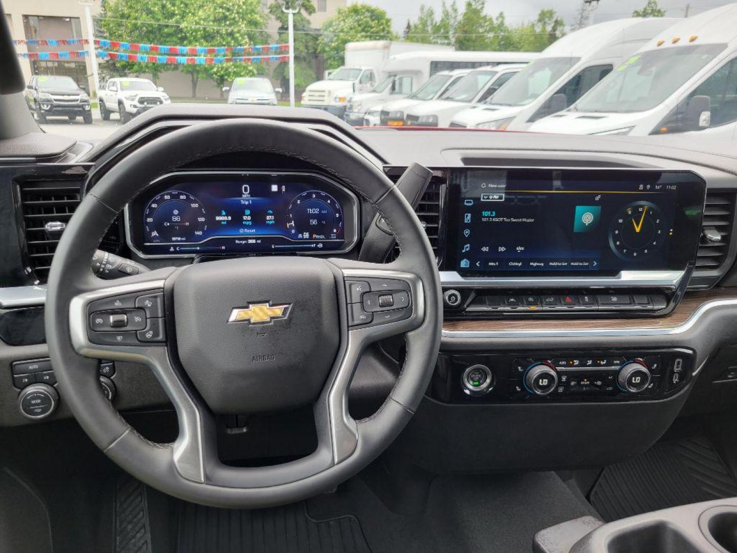 2023 RED CHEVROLET SILVERADO 1500 LT (2GCUDDEDXP1) with an 5.3L engine, Automatic transmission, located at 929 East 8th Ave, Anchorage, AK, 99501, (907) 274-2277, 61.214783, -149.866074 - Photo#4