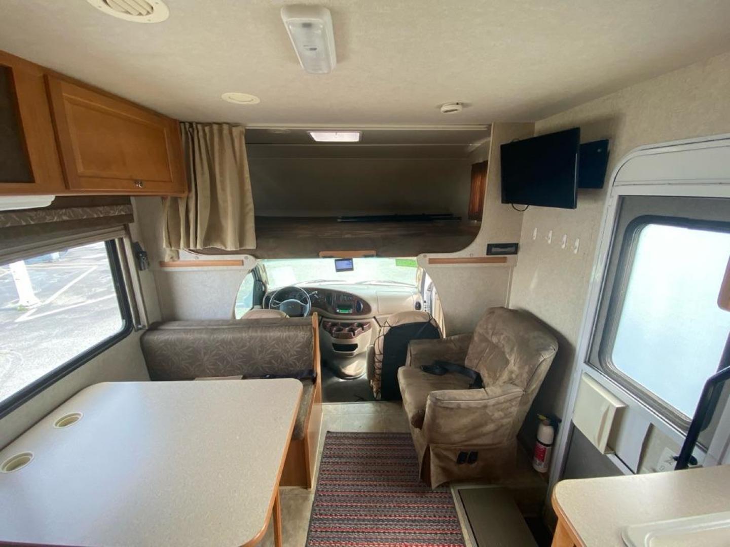 2009 TAN WINNEBAGO ECONOLINE E450 SUPER DUTY CUTAWAY VAN (1FDXE45S98D) with an 6.8L engine, Automatic transmission, located at 929 East 8th Ave, Anchorage, AK, 99501, (907) 274-2277, 61.214783, -149.866074 - Photo#5