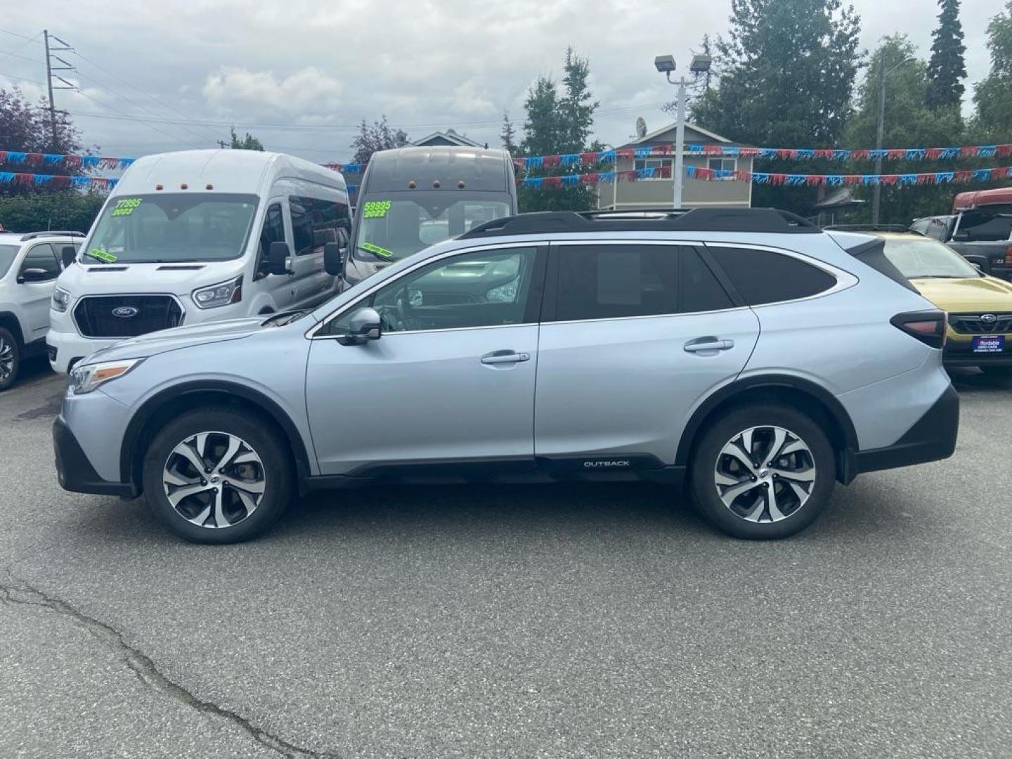 2020 SILVER SUBARU OUTBACK LIMITED (4S4BTALC5L3) with an 2.5L engine, Continuously Variable transmission, located at 929 East 8th Ave, Anchorage, AK, 99501, (907) 274-2277, 61.214783, -149.866074 - Photo#1