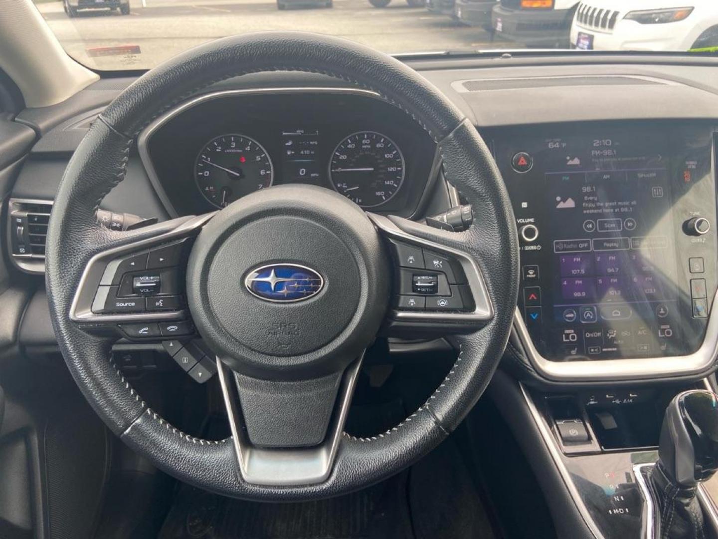 2020 SILVER SUBARU OUTBACK LIMITED (4S4BTALC5L3) with an 2.5L engine, Continuously Variable transmission, located at 929 East 8th Ave, Anchorage, AK, 99501, (907) 274-2277, 61.214783, -149.866074 - Photo#4