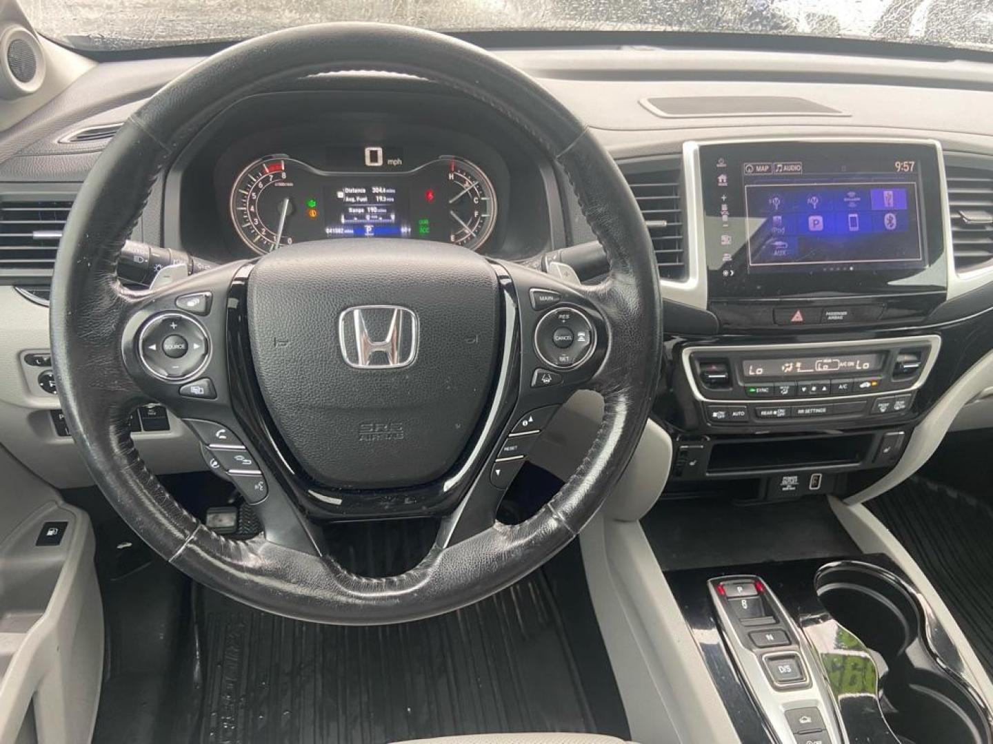 2020 GRAY HONDA RIDGELINE RTL (5FPYK3F74LB) with an 3.5L engine, Automatic transmission, located at 929 East 8th Ave, Anchorage, AK, 99501, (907) 274-2277, 61.214783, -149.866074 - Photo#4