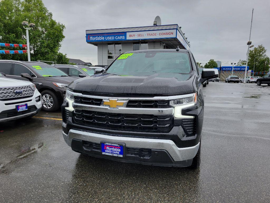 photo of 2023 CHEVROLET SILVERADO 1500 4DR