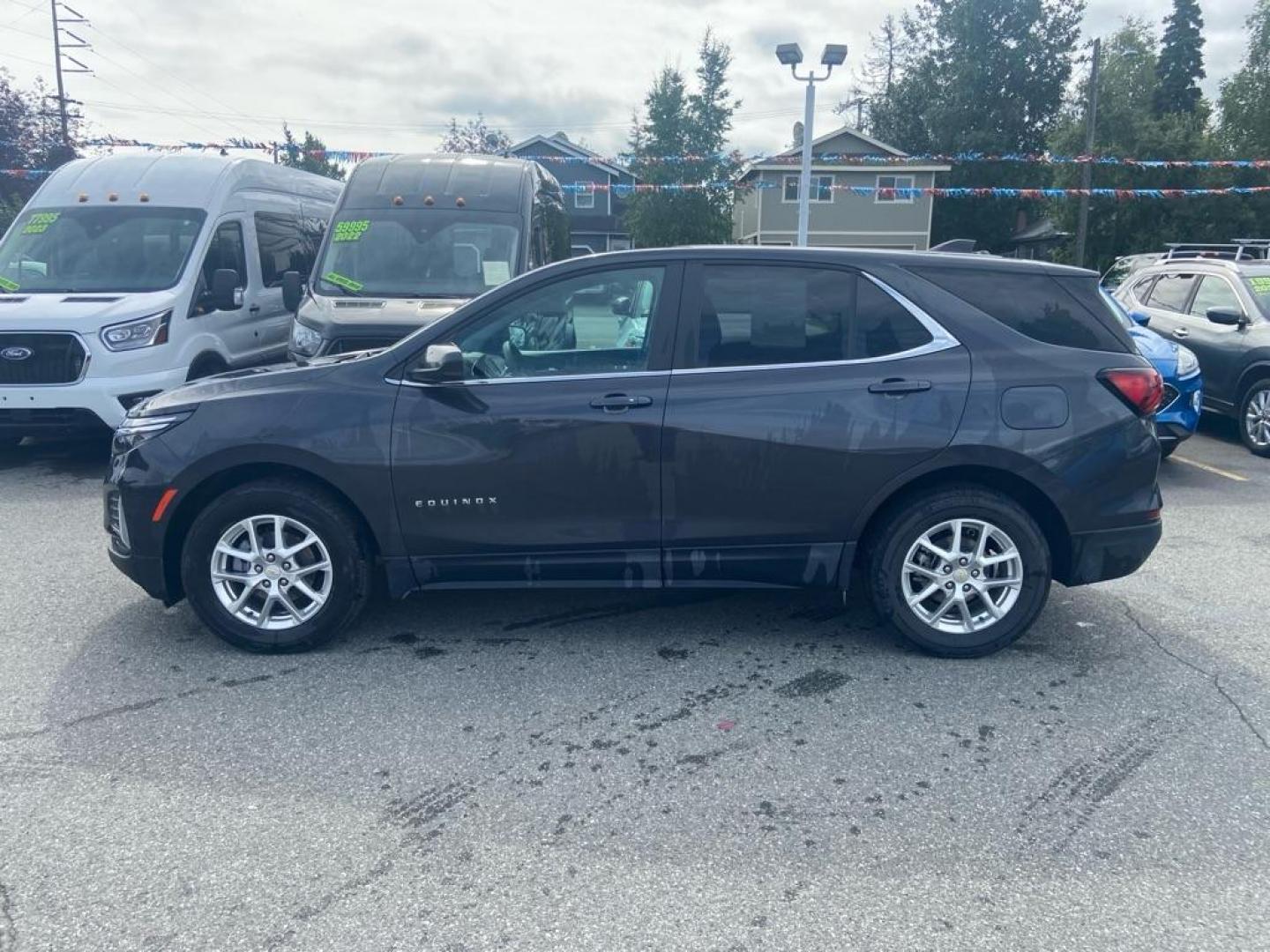 2022 GRAY CHEVROLET EQUINOX LT LT (2GNAXUEV4N6) with an 1.5L engine, Automatic transmission, located at 929 East 8th Ave, Anchorage, AK, 99501, (907) 274-2277, 61.214783, -149.866074 - Photo#1