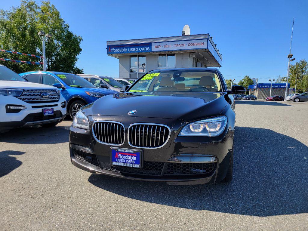 photo of 2015 BMW 750 4DR