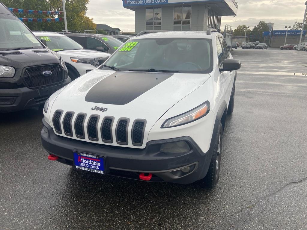 photo of 2014 JEEP CHEROKEE 4DR