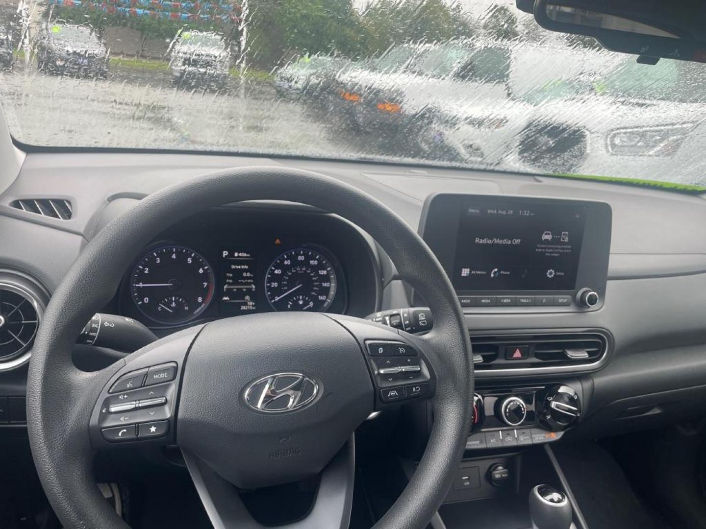 2023 GRAY HYUNDAI KONA SEL SEL (KM8K6CAB2PU) with an 2.0L engine, Continuously Variable transmission, located at 929 East 8th Ave, Anchorage, AK, 99501, (907) 274-2277, 61.214783, -149.866074 - Photo#4