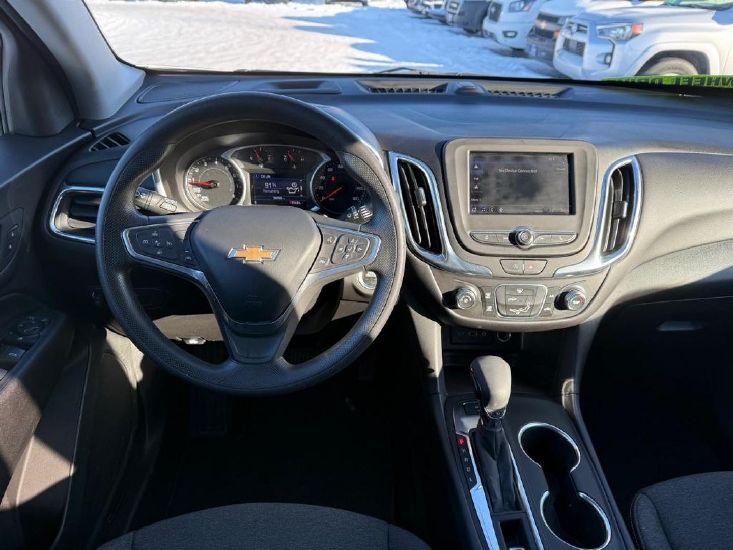 2022 SILVER CHEVROLET EQUINOX LT (3GNAXUEV8NL) with an 1.5L engine, Automatic transmission, located at 929 East 8th Ave, Anchorage, AK, 99501, (907) 274-2277, 61.214783, -149.866074 - Photo#4