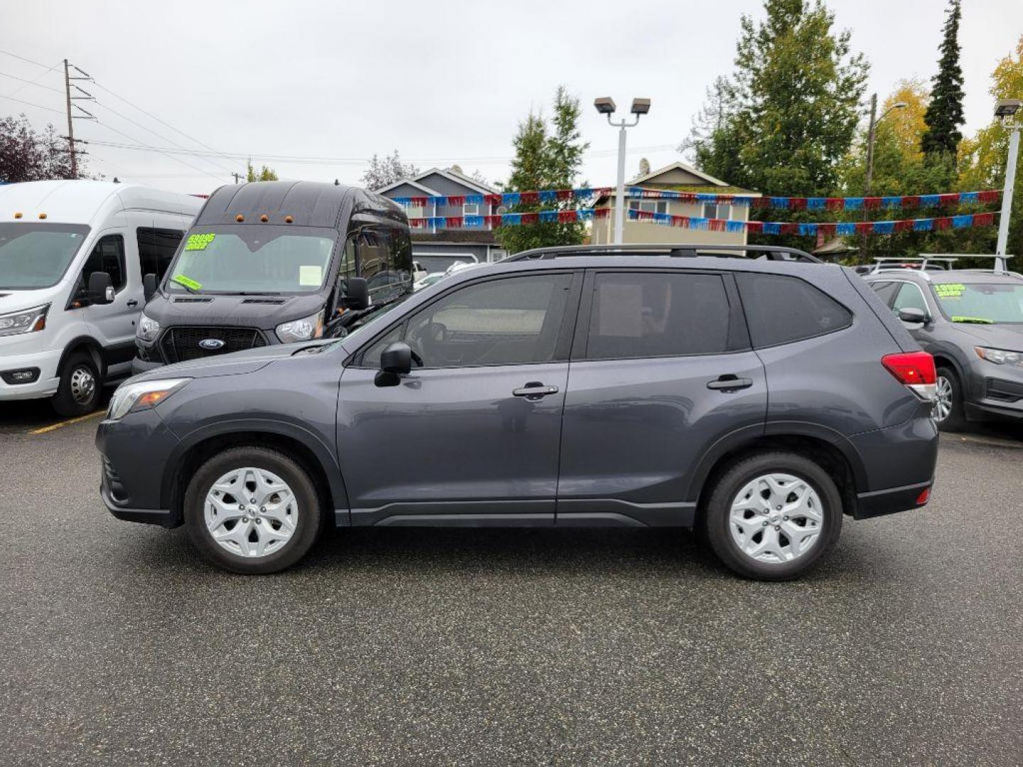 2022 BLACK SUBARU FORESTER (JF2SKACC3NH) with an 2.5L engine, Automatic transmission, located at 929 East 8th Ave, Anchorage, AK, 99501, (907) 274-2277, 61.214783, -149.866074 - Photo#1