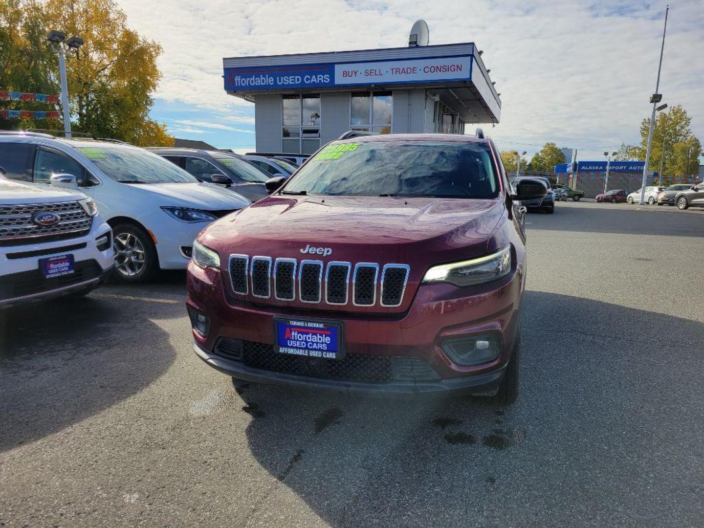 2022 RED JEEP CHEROKEE LATITUDE LUX (1C4PJMMX5ND) with an 3.2L engine, Automatic transmission, located at 929 East 8th Ave, Anchorage, AK, 99501, (907) 274-2277, 61.214783, -149.866074 - Photo#0