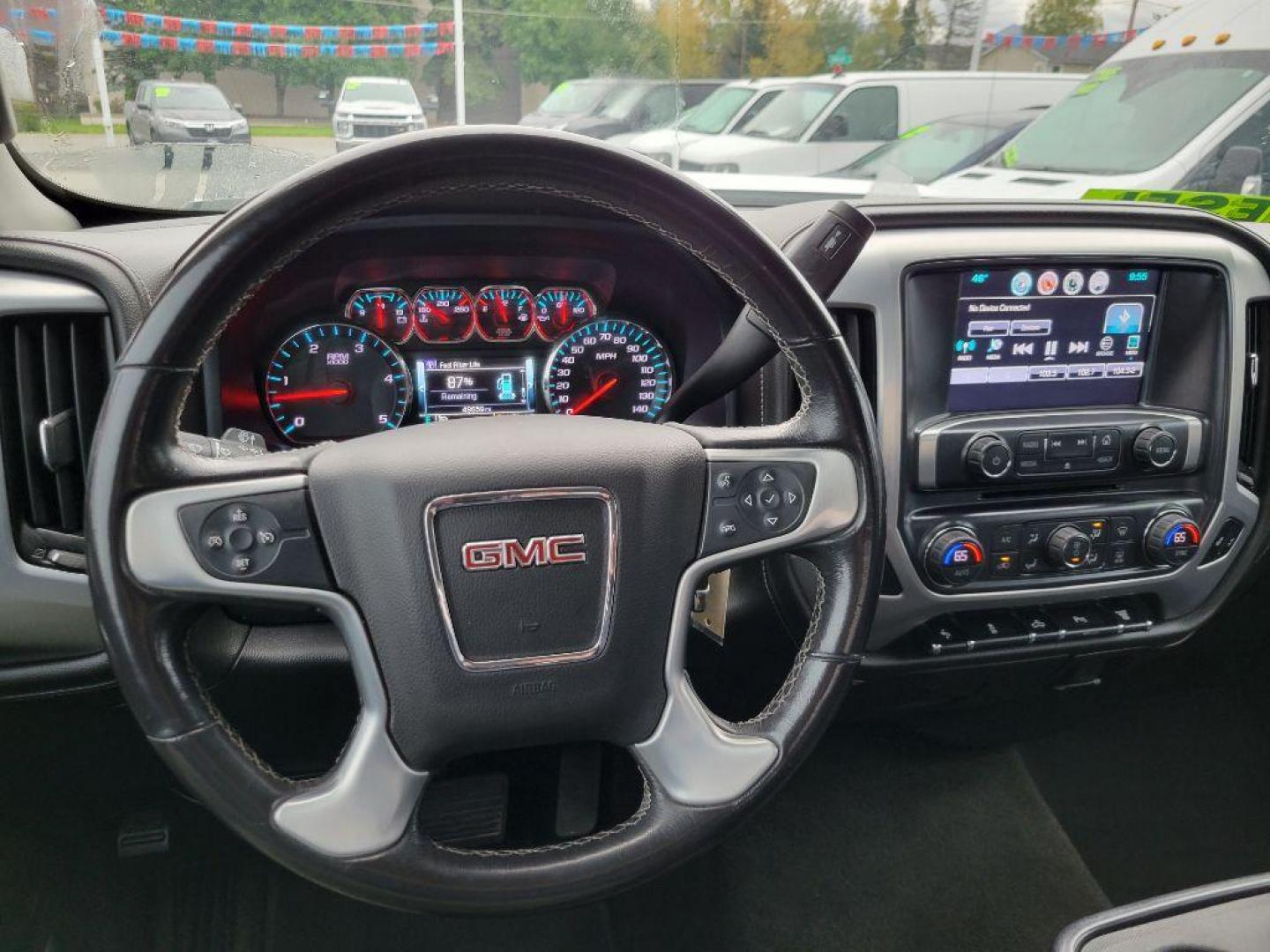 2018 WHITE GMC SIERRA 2500 SLT (1GT12TEY8JF) with an 6.6L engine, Automatic transmission, located at 929 East 8th Ave, Anchorage, AK, 99501, (907) 274-2277, 61.214783, -149.866074 - Photo#4