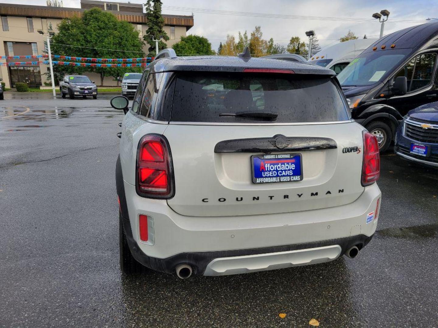 2021 GRY MINI COOPER S COUNTRYMAN ALL4 (WMZ83BR09M3) with an 2.0L engine, Automatic transmission, located at 929 East 8th Ave, Anchorage, AK, 99501, (907) 274-2277, 61.214783, -149.866074 - Photo#2