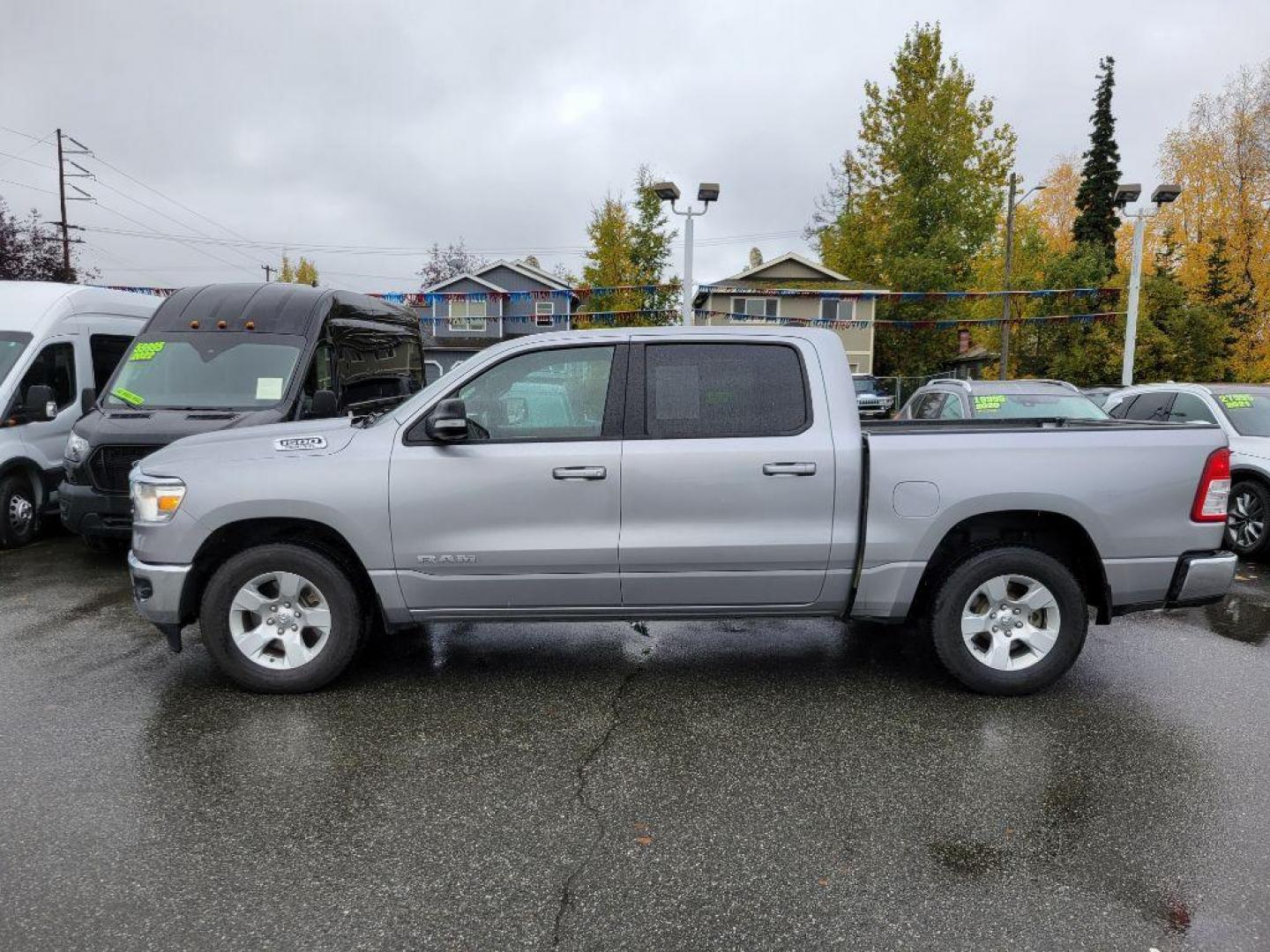 2021 SILVER RAM 1500 BIG HORN/LONE STAR (1C6SRFFT7MN) with an 5.7L engine, Automatic transmission, located at 929 East 8th Ave, Anchorage, AK, 99501, (907) 274-2277, 61.214783, -149.866074 - Photo#1