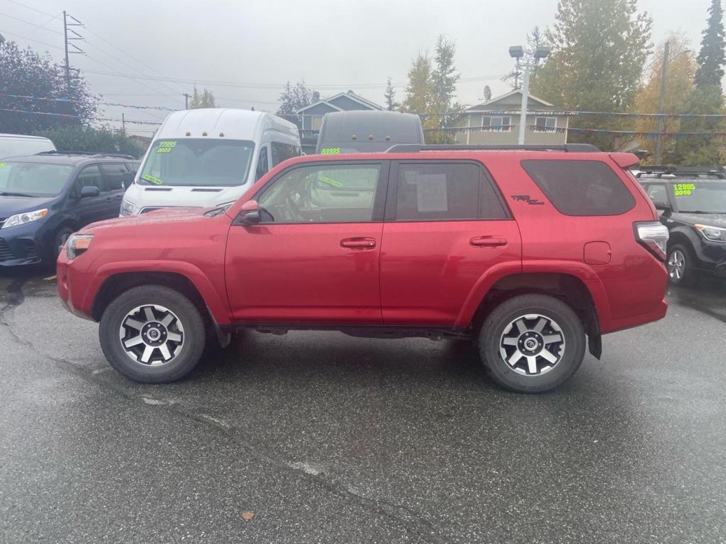 2022 RED TOYOTA 4RUNNER TRD SR5 PREMIUM (JTERU5JR7N6) with an 4.0L engine, Automatic transmission, located at 929 East 8th Ave, Anchorage, AK, 99501, (907) 274-2277, 61.214783, -149.866074 - Photo#1