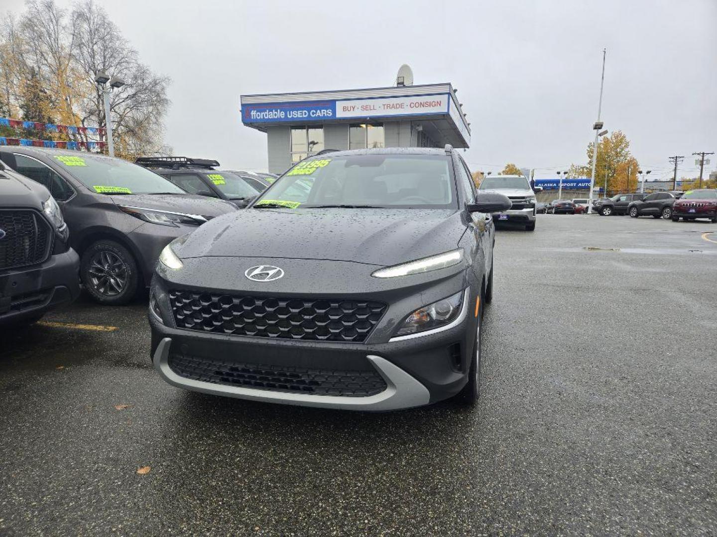 2023 GRAY HYUNDAI KONA SEL SEL (KM8K6CAB0PU) with an 2.0L engine, Continuously Variable transmission, located at 929 East 8th Ave, Anchorage, AK, 99501, (907) 274-2277, 61.214783, -149.866074 - Photo#0