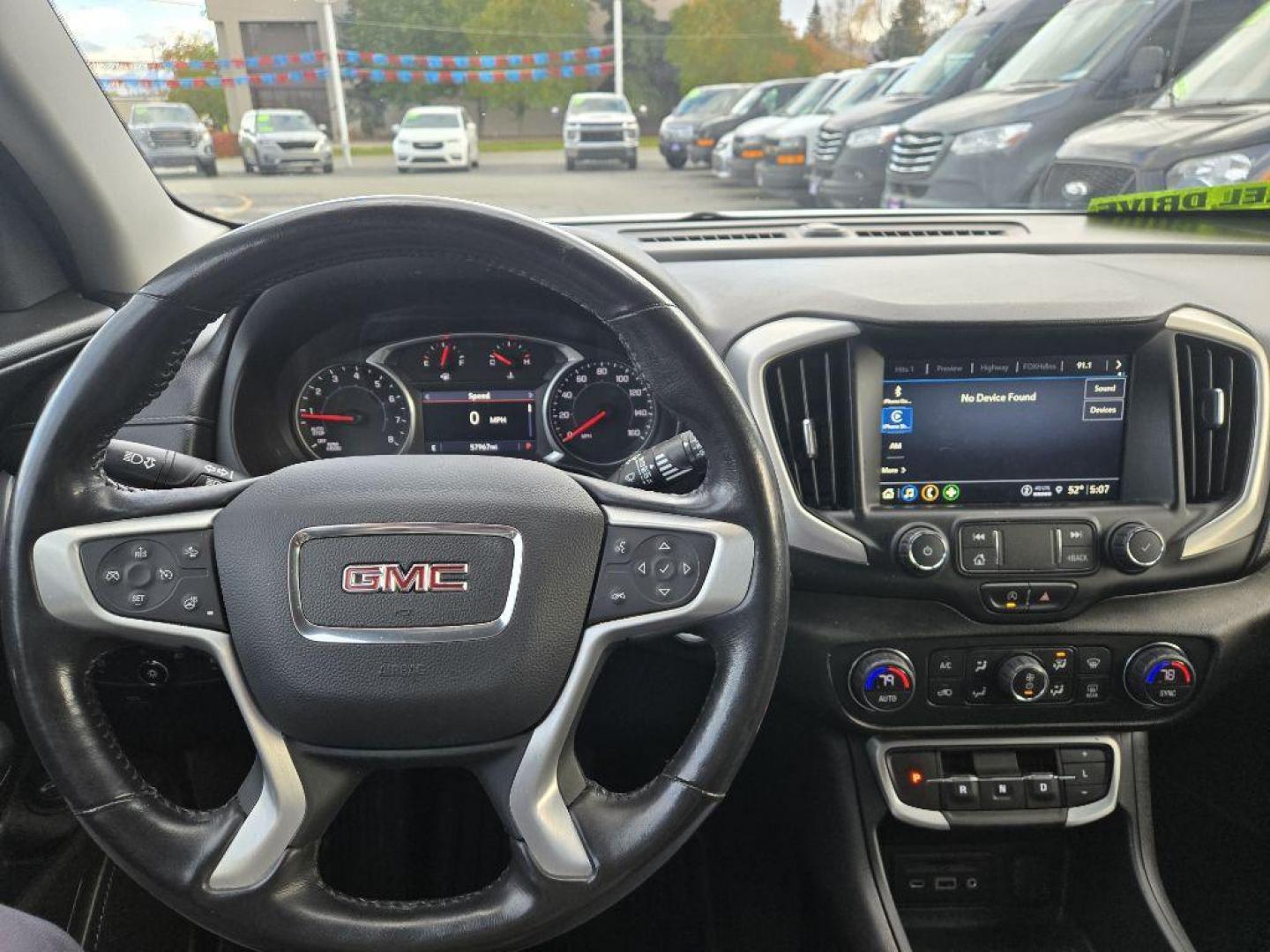 2022 SILVER GMC TERRAIN SLT (3GKALVEV2NL) with an 1.5L engine, Automatic transmission, located at 929 East 8th Ave, Anchorage, AK, 99501, (907) 274-2277, 61.214783, -149.866074 - Photo#4