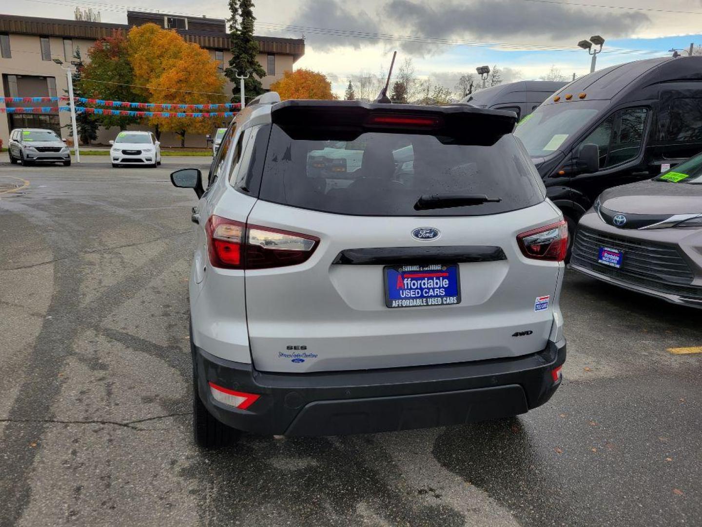 2021 SILVER FORD ECOSPORT SES SES (MAJ6S3JL8MC) with an 2.0L engine, Automatic transmission, located at 929 East 8th Ave, Anchorage, AK, 99501, (907) 274-2277, 61.214783, -149.866074 - Photo#2