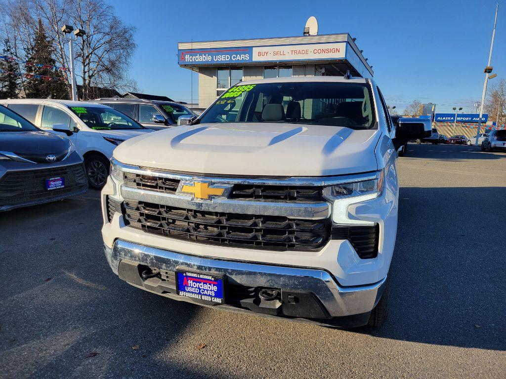 photo of 2023 CHEVROLET SILVERADO 1500 LT