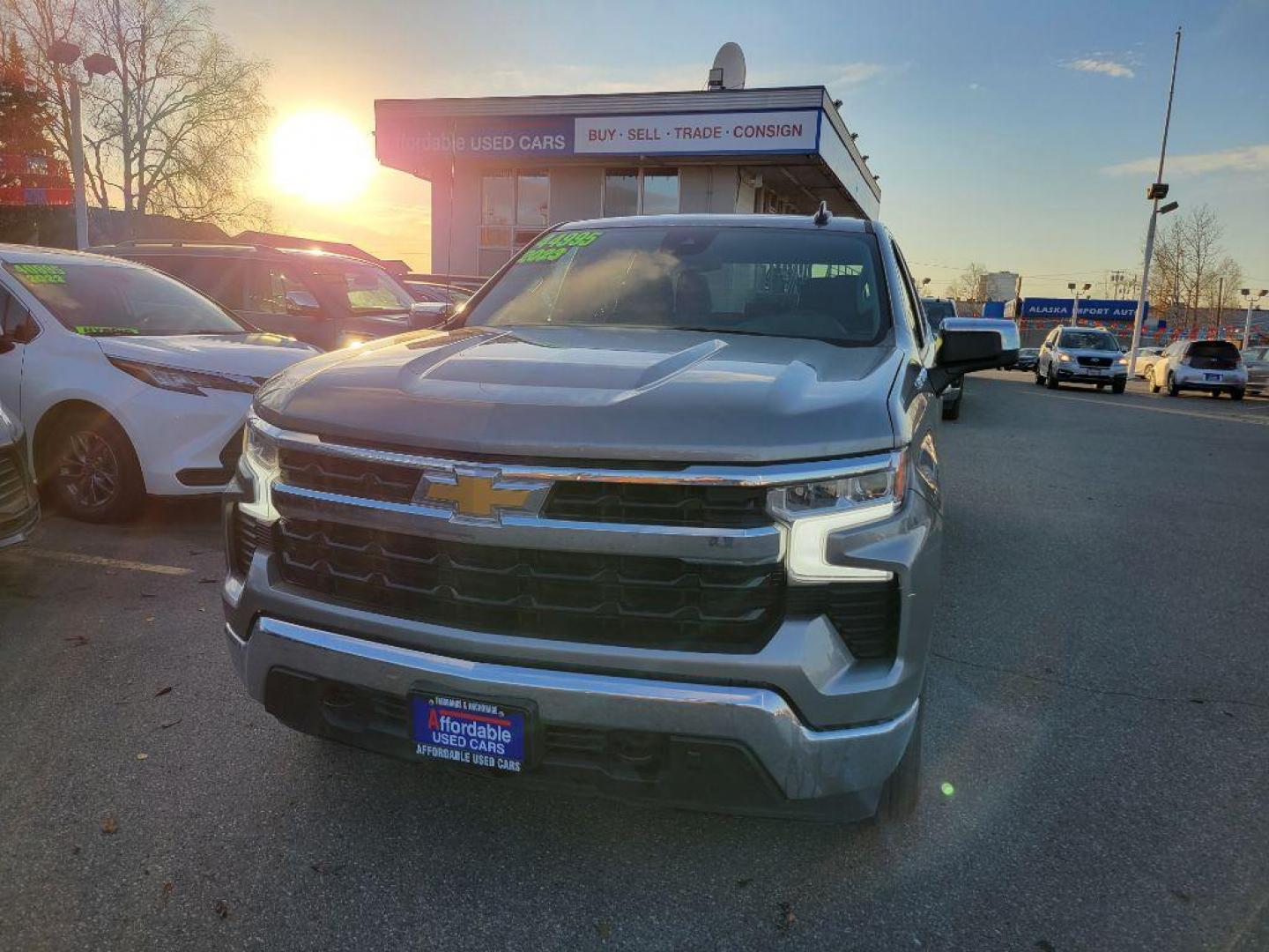 2023 GREY CHEVROLET SILVERADO 1500 LT (1GCUDDED7PZ) with an 5.3L engine, Automatic transmission, located at 929 East 8th Ave, Anchorage, AK, 99501, (907) 274-2277, 61.214783, -149.866074 - Photo#0