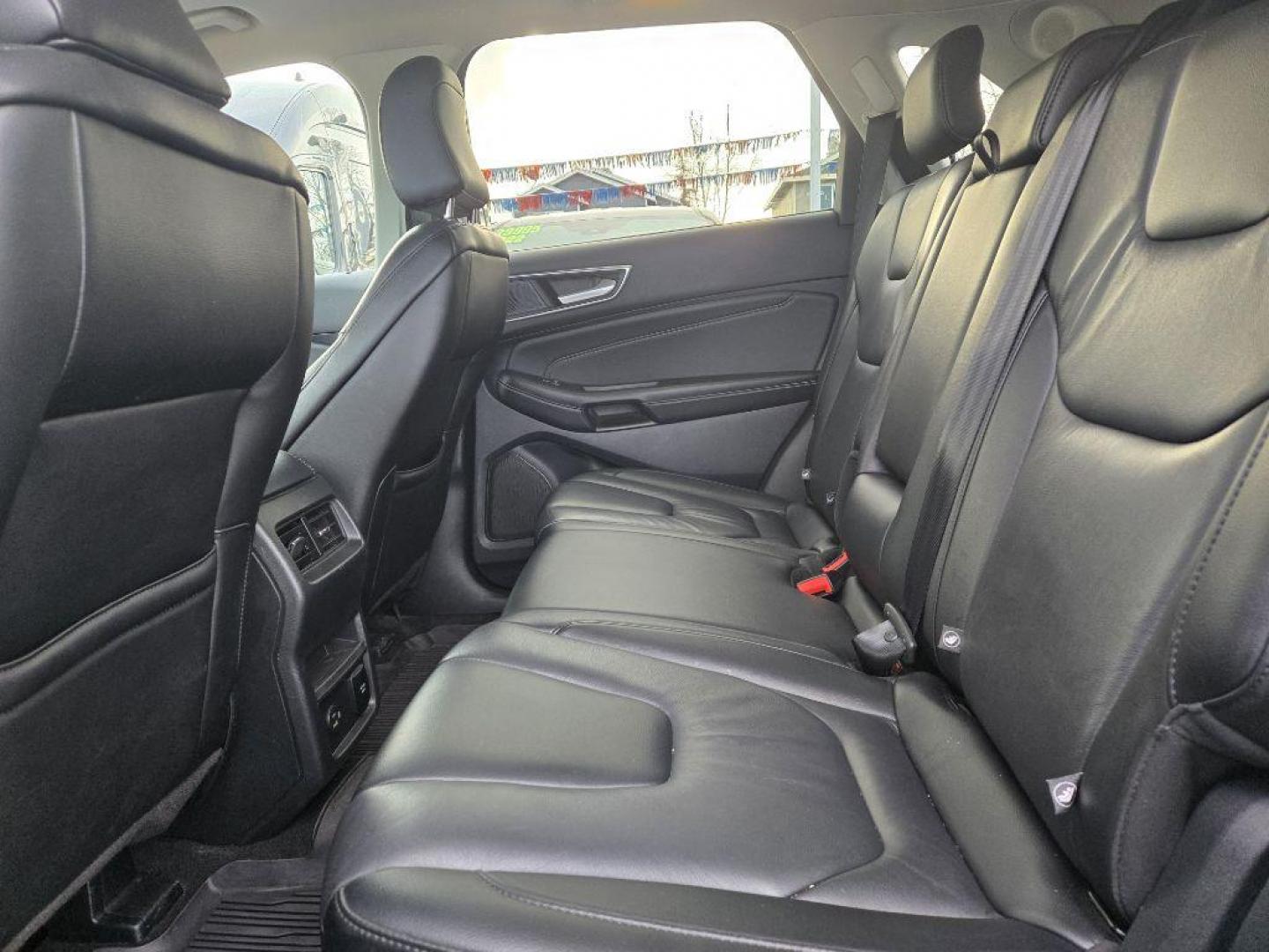 2022 SILVER FORD EDGE TITANIUM (2FMPK4K96NB) with an 2.0L engine, Automatic transmission, located at 929 East 8th Ave, Anchorage, AK, 99501, (907) 274-2277, 61.214783, -149.866074 - Photo#3