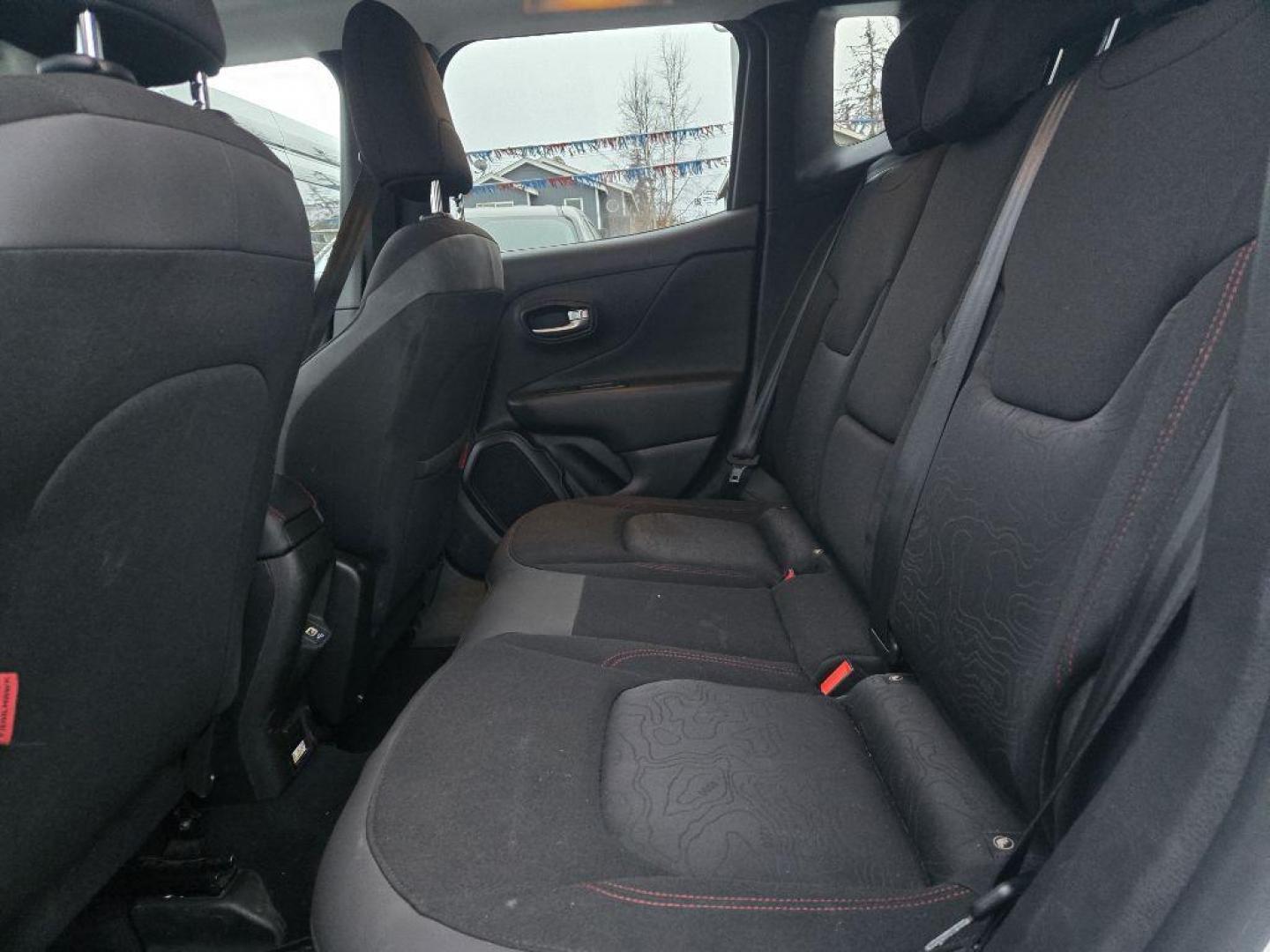 2020 WHITE JEEP RENEGADE TRAILHAWK (ZACNJBC19LP) with an 1.3L engine, Automatic transmission, located at 929 East 8th Ave, Anchorage, AK, 99501, (907) 274-2277, 61.214783, -149.866074 - Photo#3