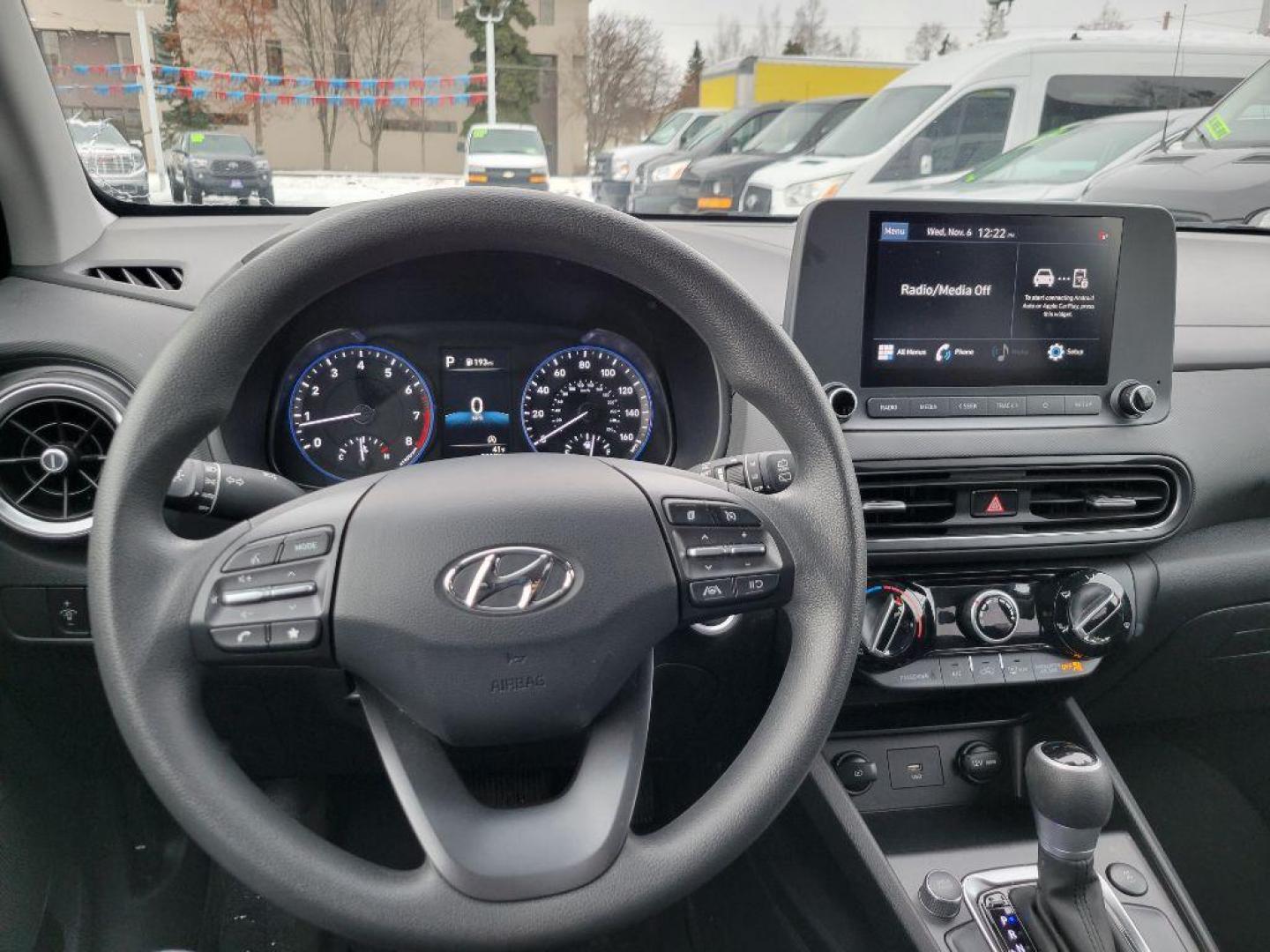 2023 WHITE HYUNDAI KONA SEL SEL (KM8K6CABXPU) with an 2.0L engine, Continuously Variable transmission, located at 929 East 8th Ave, Anchorage, AK, 99501, (907) 274-2277, 61.214783, -149.866074 - Photo#4