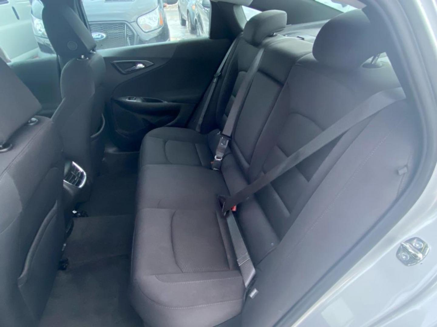 2022 SILVER CHEVROLET MALIBU LT (1G1ZD5ST3NF) with an 1.5L engine, Continuously Variable transmission, located at 929 East 8th Ave, Anchorage, AK, 99501, (907) 274-2277, 61.214783, -149.866074 - Photo#3