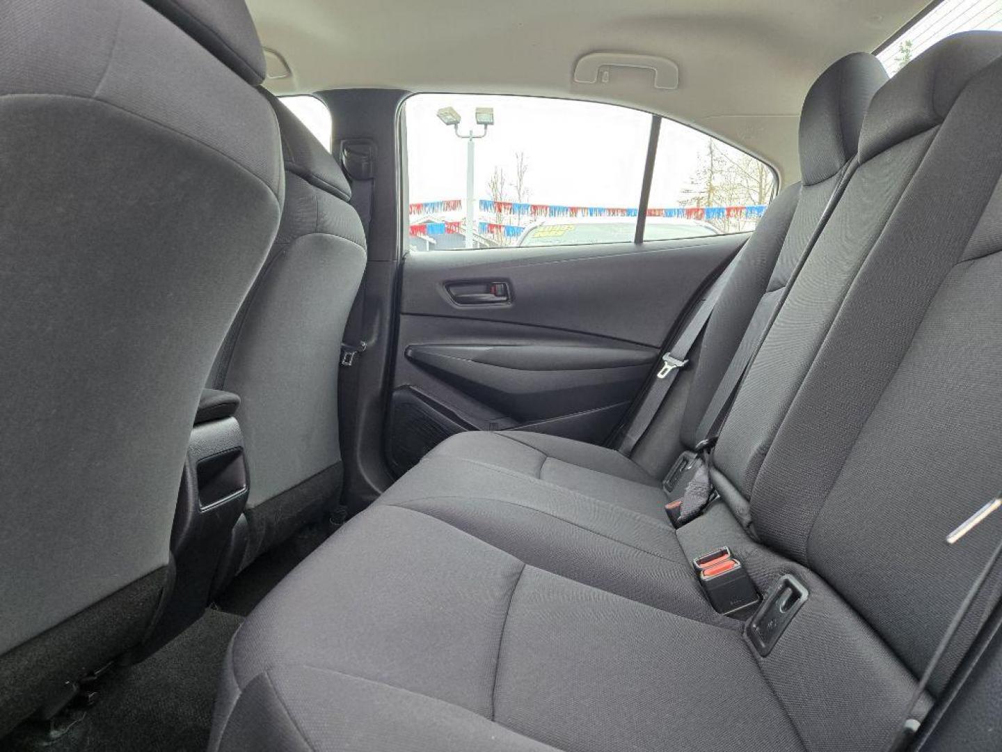 2022 BLUE TOYOTA COROLLA LE (5YFEPMAEXNP) with an 1.8L engine, Continuously Variable transmission, located at 929 East 8th Ave, Anchorage, AK, 99501, (907) 274-2277, 61.214783, -149.866074 - Photo#3