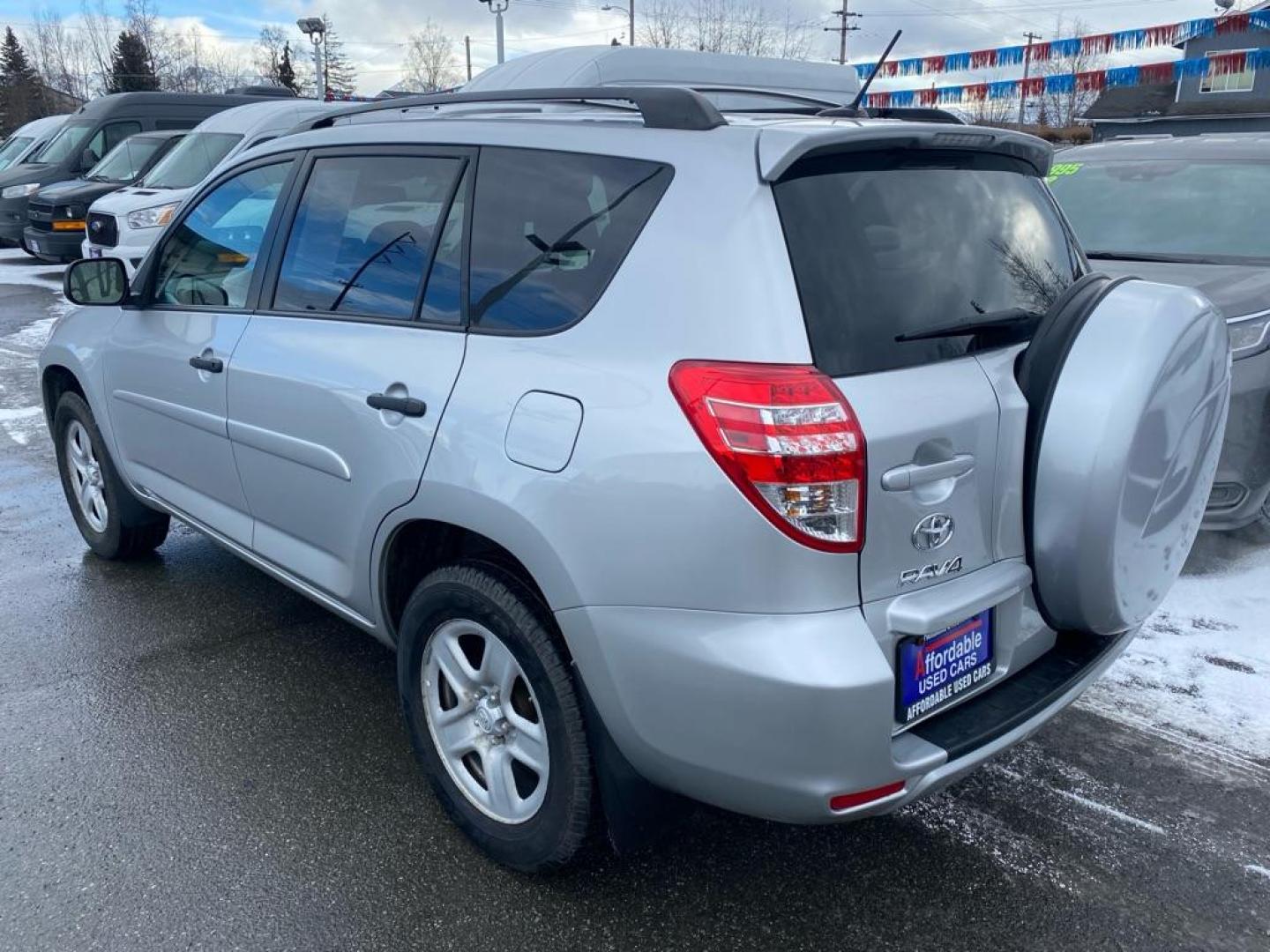 2012 SILVER TOYOTA RAV4 (2T3BF4DV8CW) with an 2.5L engine, Automatic transmission, located at 929 East 8th Ave, Anchorage, AK, 99501, (907) 274-2277, 61.214783, -149.866074 - Photo#2