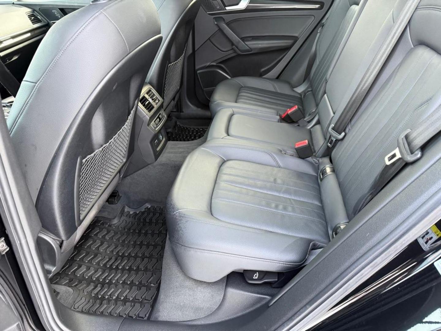 2020 BLACK AUDI Q5 PREMIUM PLUS (WA1BNAFY7L2) with an 2.0L engine, Automatic transmission, located at 929 East 8th Ave, Anchorage, AK, 99501, (907) 274-2277, 61.214783, -149.866074 - Photo#3