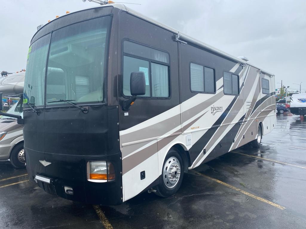 photo of 2003 FLEETWOOD DISCOVERY 39J MOTORHOME