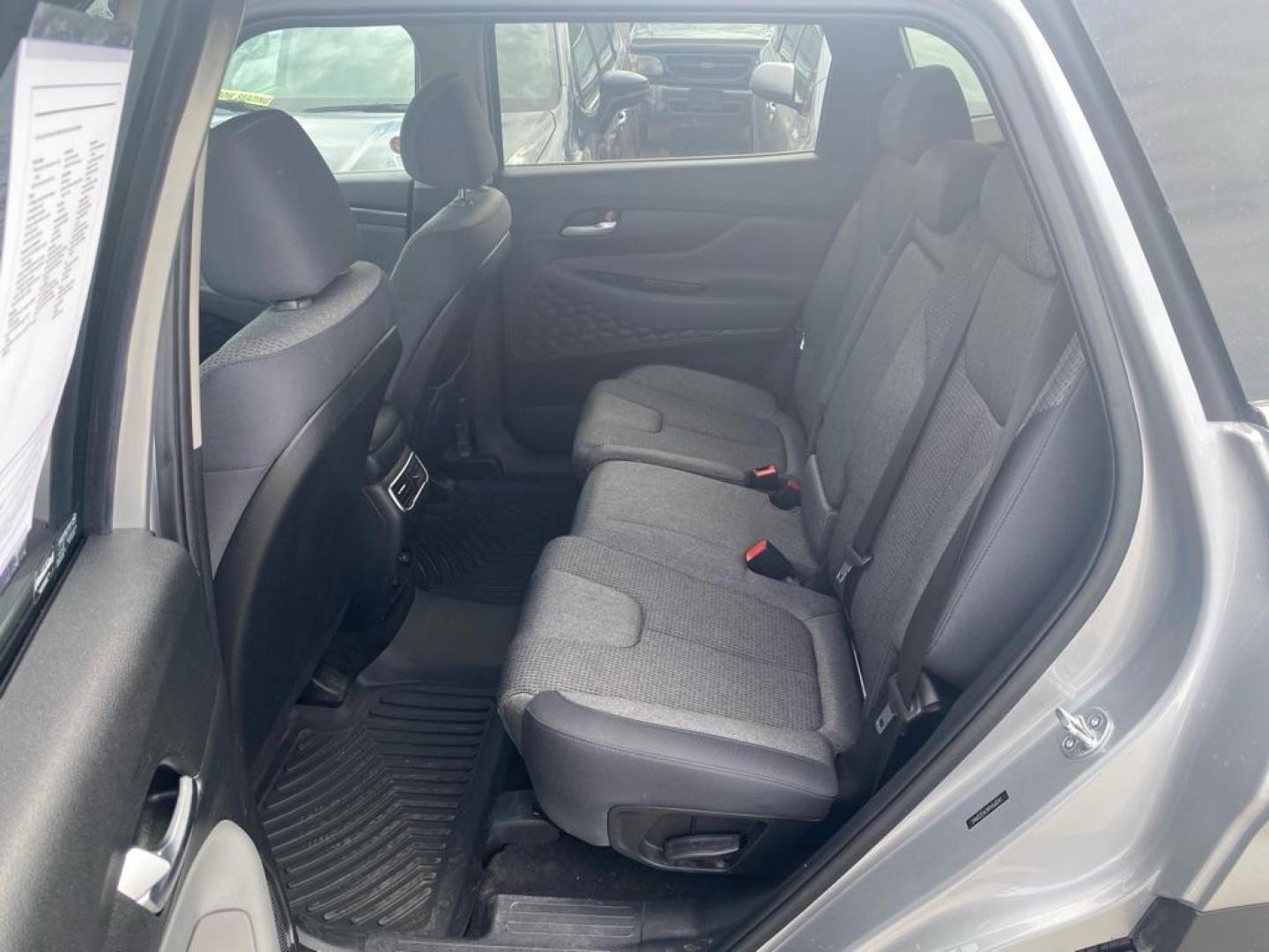 2023 SILVER HYUNDAI SANTA FE SEL SEL (5NMS2DAJ9PH) with an 2.5L engine, Automatic transmission, located at 929 East 8th Ave, Anchorage, AK, 99501, (907) 274-2277, 61.214783, -149.866074 - Photo#3