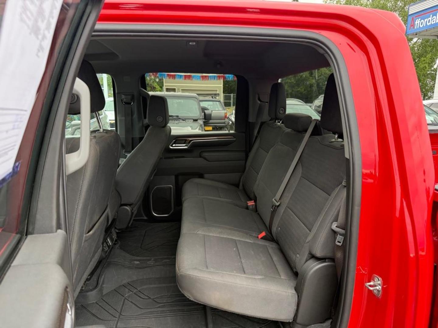 2024 RED CHEVROLET SILVERADO 2500 HEAVY DUTY LT (2GC4YNE79R1) with an 6.6L engine, Automatic transmission, located at 929 East 8th Ave, Anchorage, AK, 99501, (907) 274-2277, 61.214783, -149.866074 - Photo#3