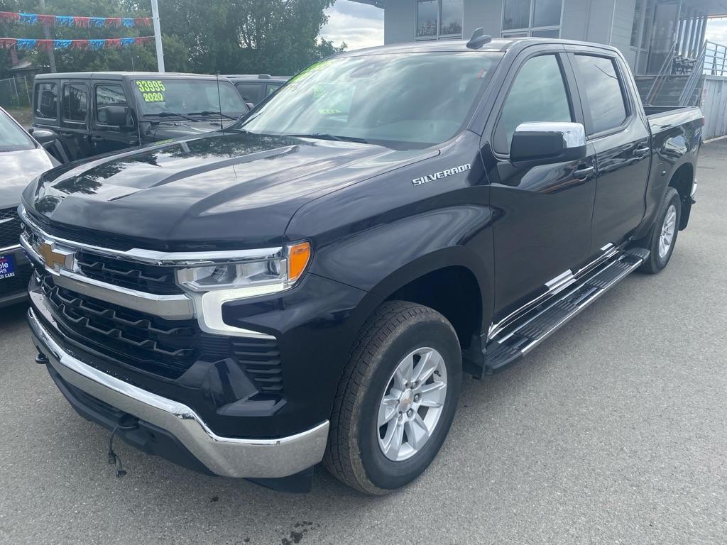 photo of 2023 CHEVROLET SILVERADO 1500 LT