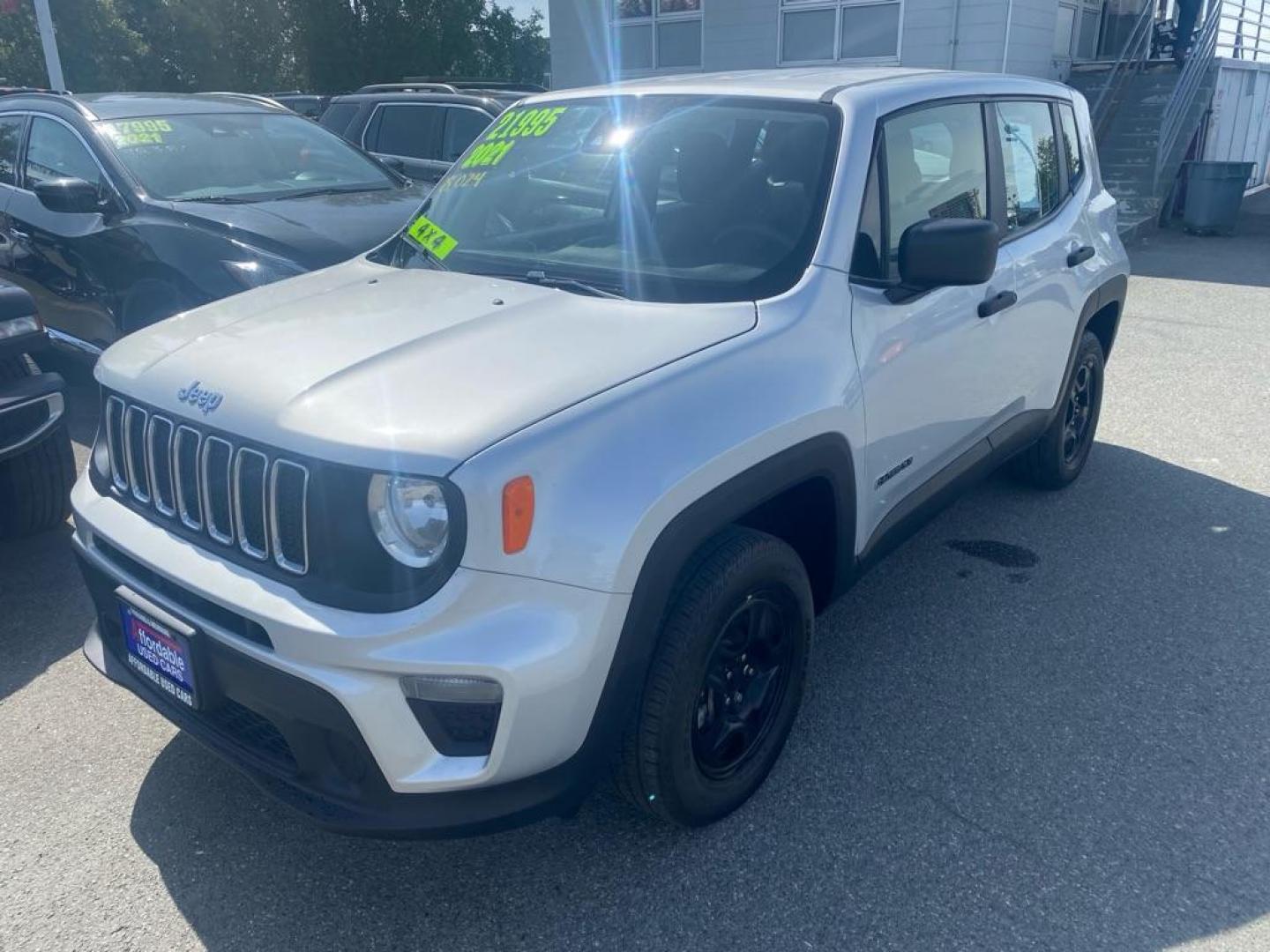 2021 SILVER JEEP RENEGADE SPORT (ZACNJDAB2MP) with an 2.4L engine, Automatic transmission, located at 929 East 8th Ave, Anchorage, AK, 99501, (907) 274-2277, 61.214783, -149.866074 - Photo#0