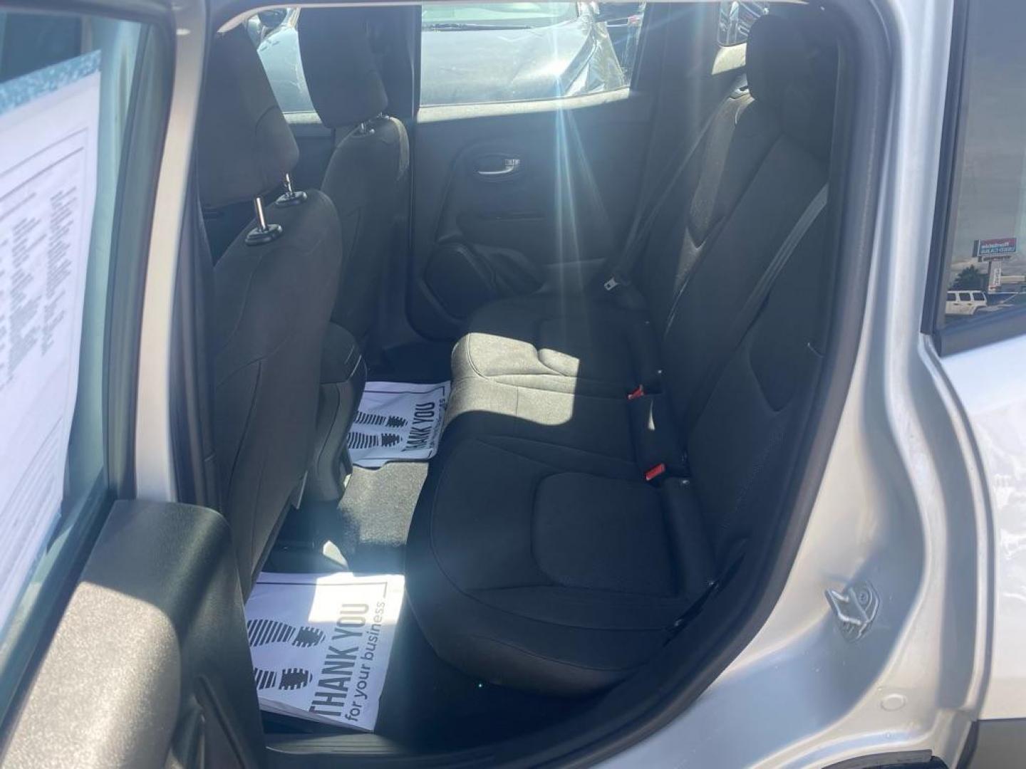 2021 SILVER JEEP RENEGADE SPORT (ZACNJDAB2MP) with an 2.4L engine, Automatic transmission, located at 929 East 8th Ave, Anchorage, AK, 99501, (907) 274-2277, 61.214783, -149.866074 - Photo#3