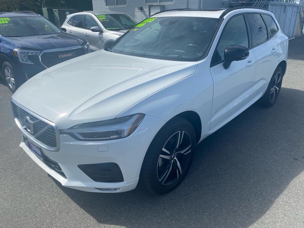 photo of 2020 VOLVO XC60 T5 R-DESIGN