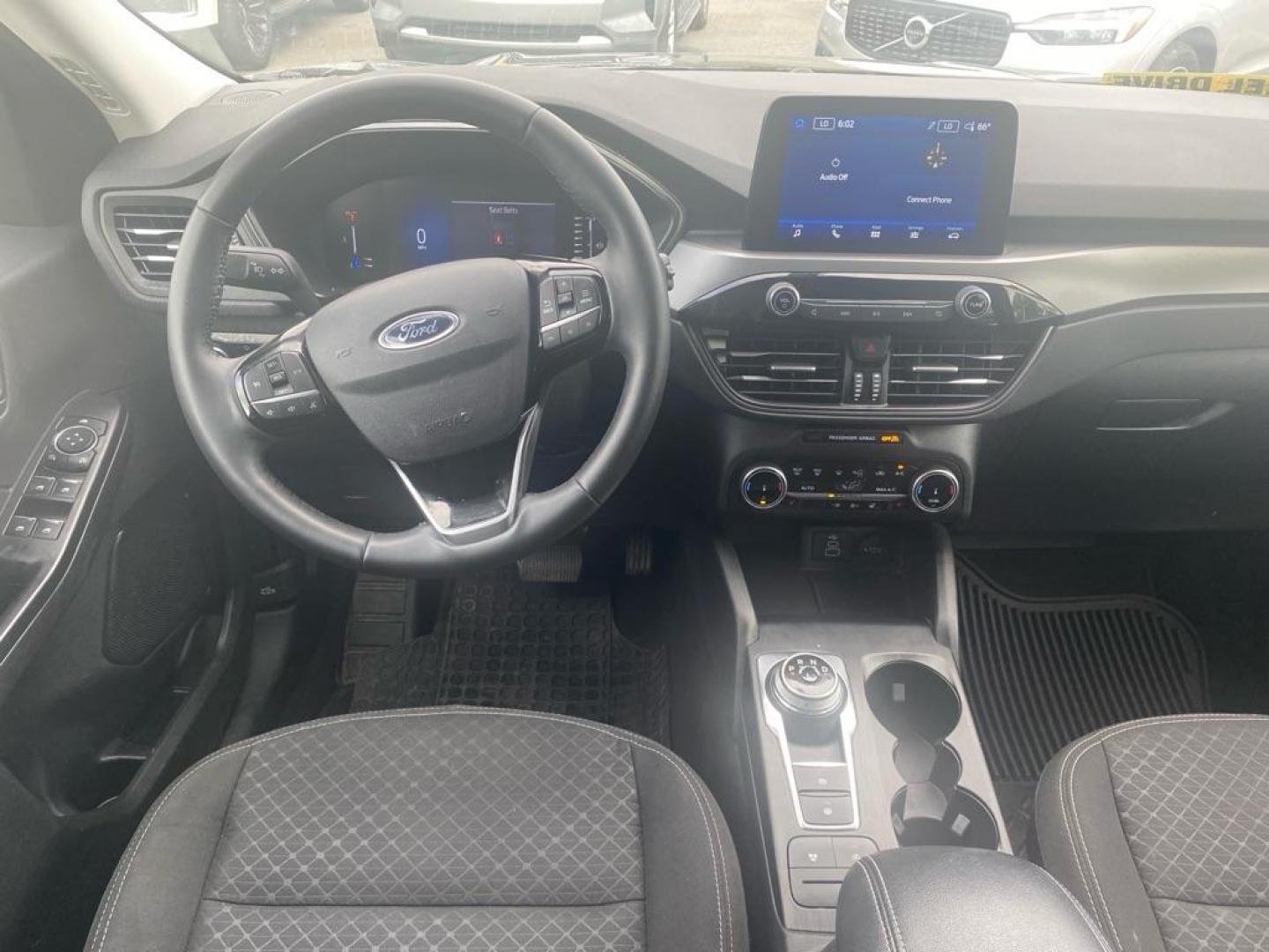 2024 GRAY FORD ESCAPE ACTIVE (1FMCU9GNXRU) with an 1.5L engine, Automatic transmission, located at 929 East 8th Ave, Anchorage, AK, 99501, (907) 274-2277, 61.214783, -149.866074 - Photo#4