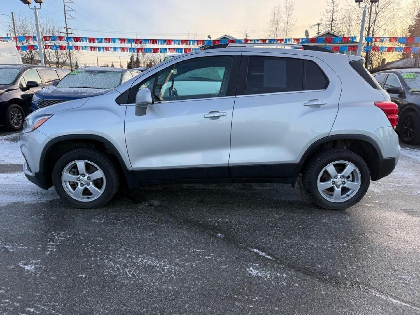 2019 SILVER CHEVROLET TRAX 1LT (KL7CJPSB4KB) with an 1.4L engine, Automatic transmission, located at 929 East 8th Ave, Anchorage, AK, 99501, (907) 274-2277, 61.214783, -149.866074 - Photo#1